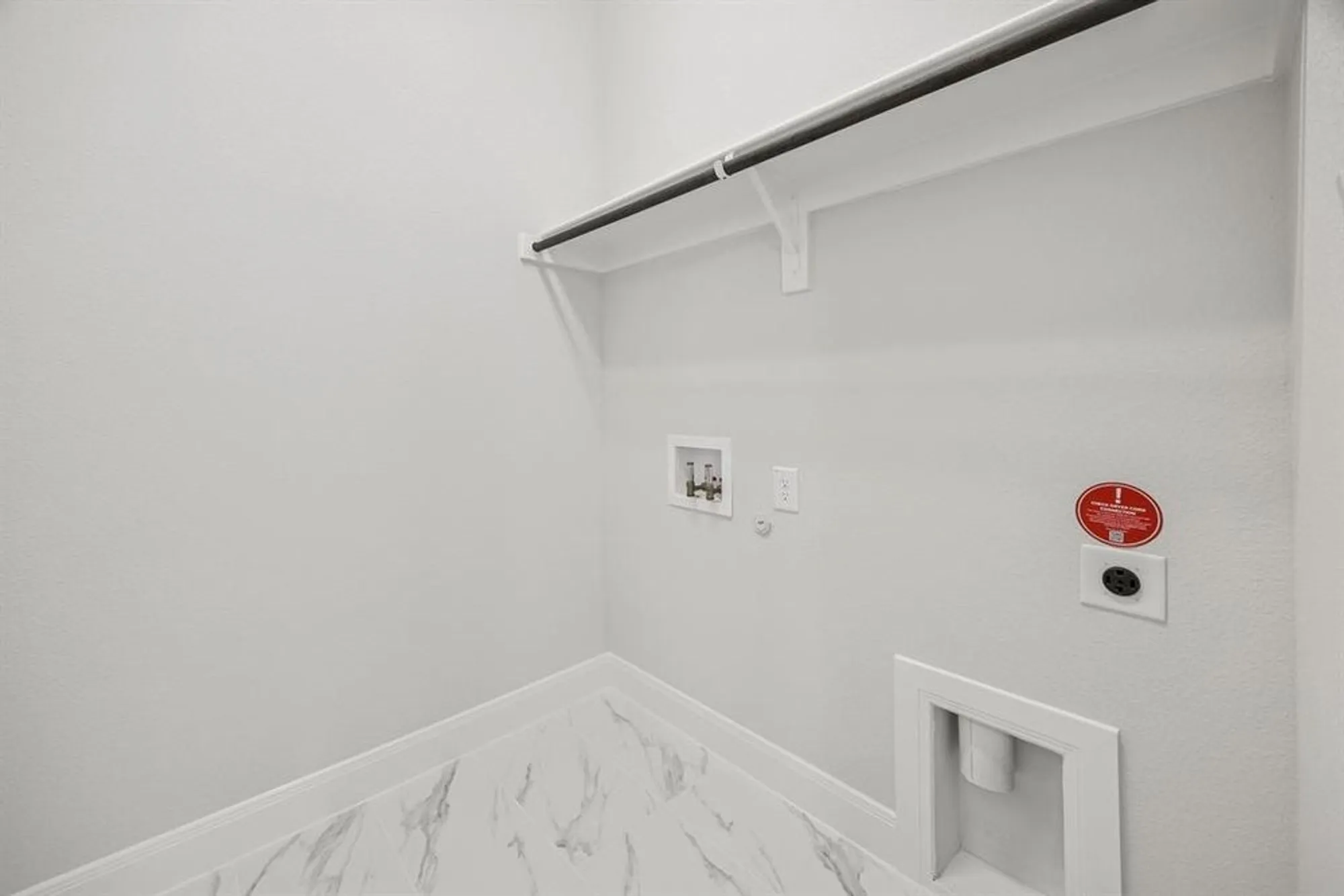 Property Slideshow image 21 of 30 | 2065 spotted fawn dr, Arlington, TX, 76005