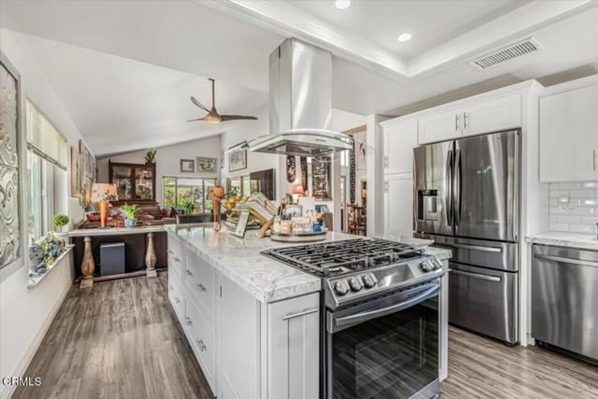 Property Slideshow image 22 of 49 | 6186 irena ave, Camarillo, CA, 93012