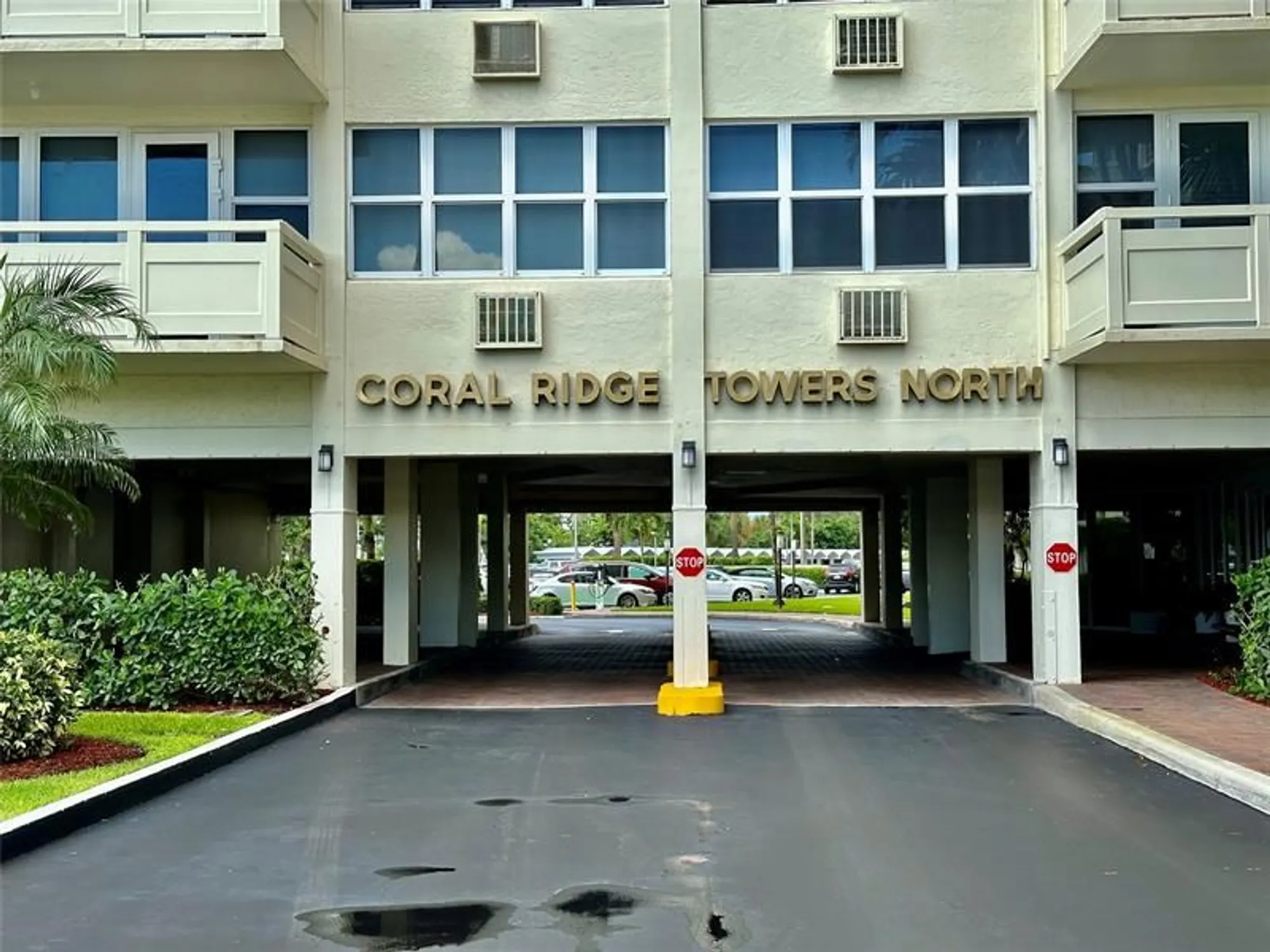 Property Slideshow image 4 of 45 | 3200 ne 36th st apt 1412a, Fort Lauderdale, FL, 33308