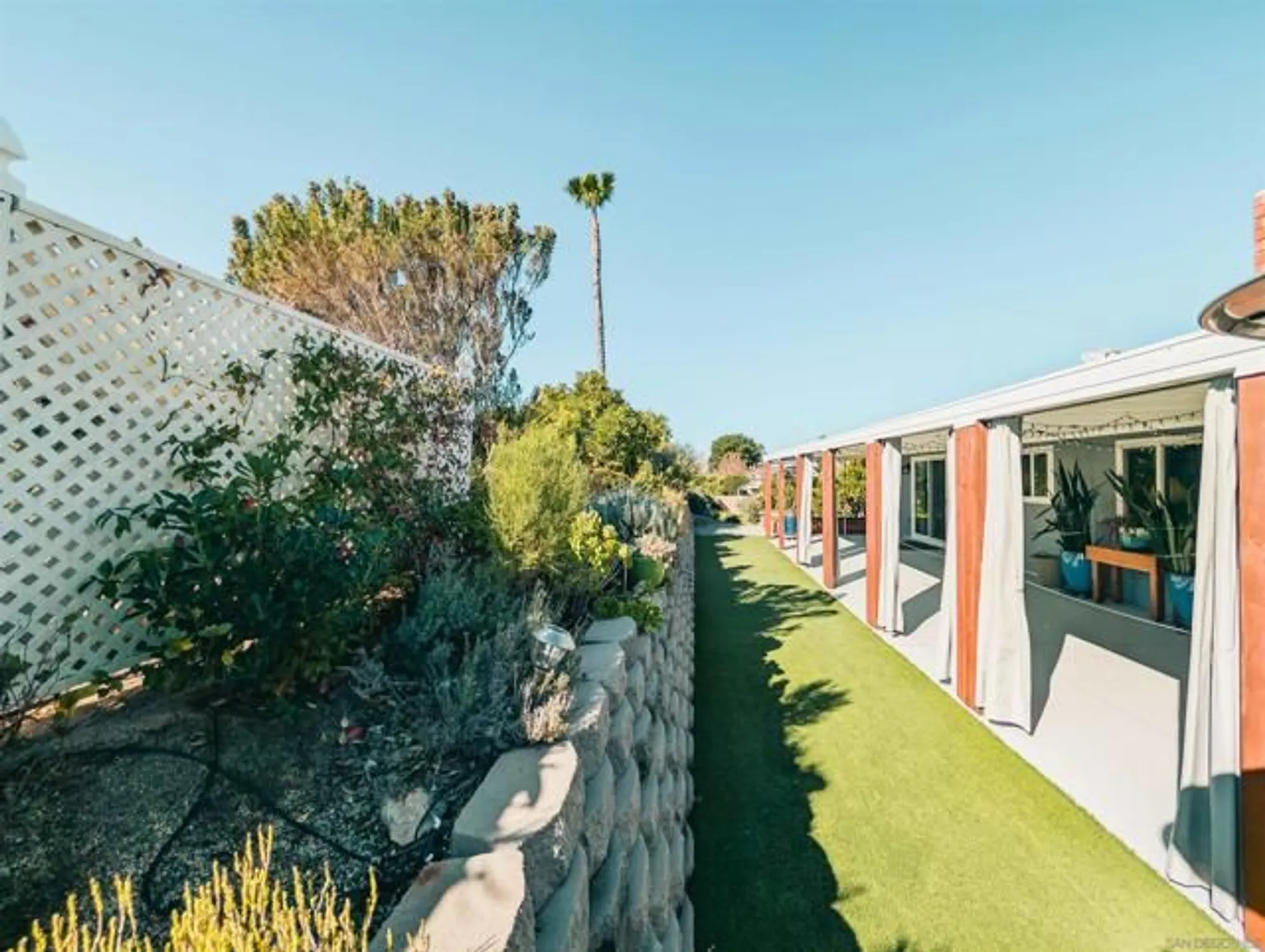 Property Slideshow image 40 of 57 | 16482 roca dr, San Diego, CA, 92128