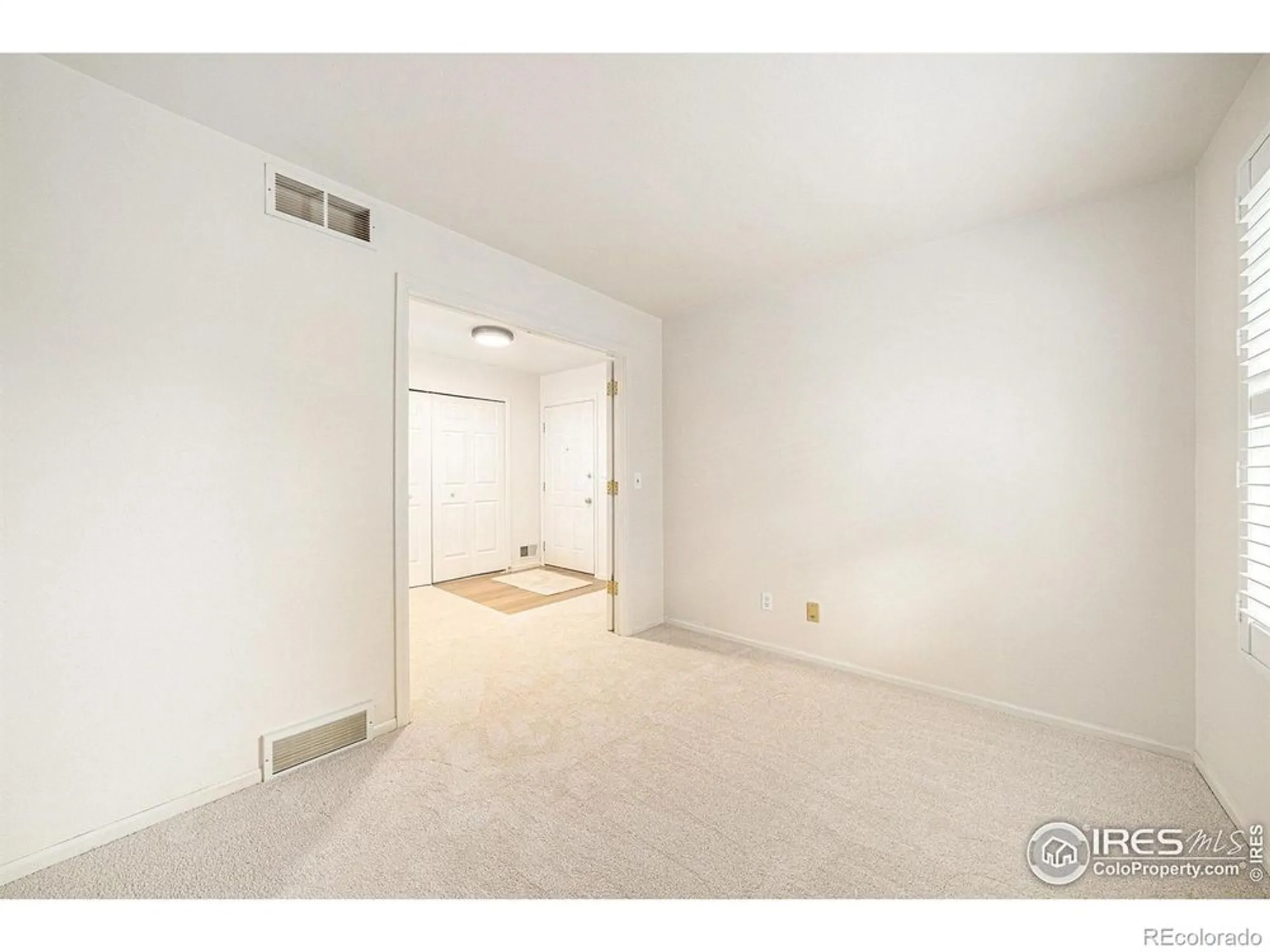 Property Slideshow image 14 of 21 | 1448 elmhurst ct, Longmont, CO, 80503