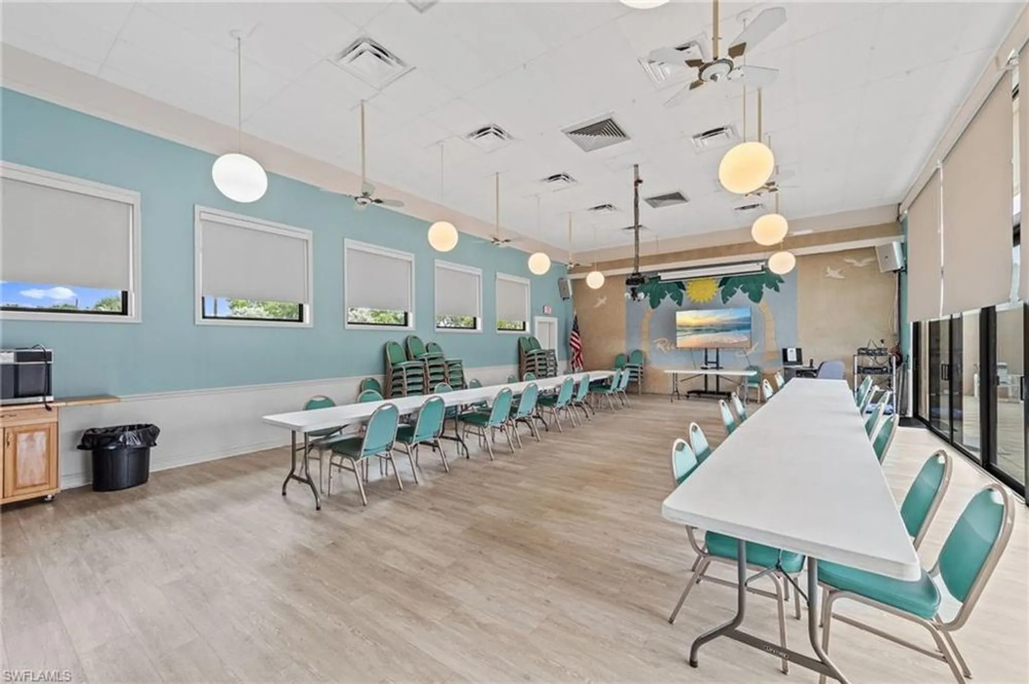 Property Slideshow image 31 of 40 | 16 san remo cir, Naples, FL, 34112