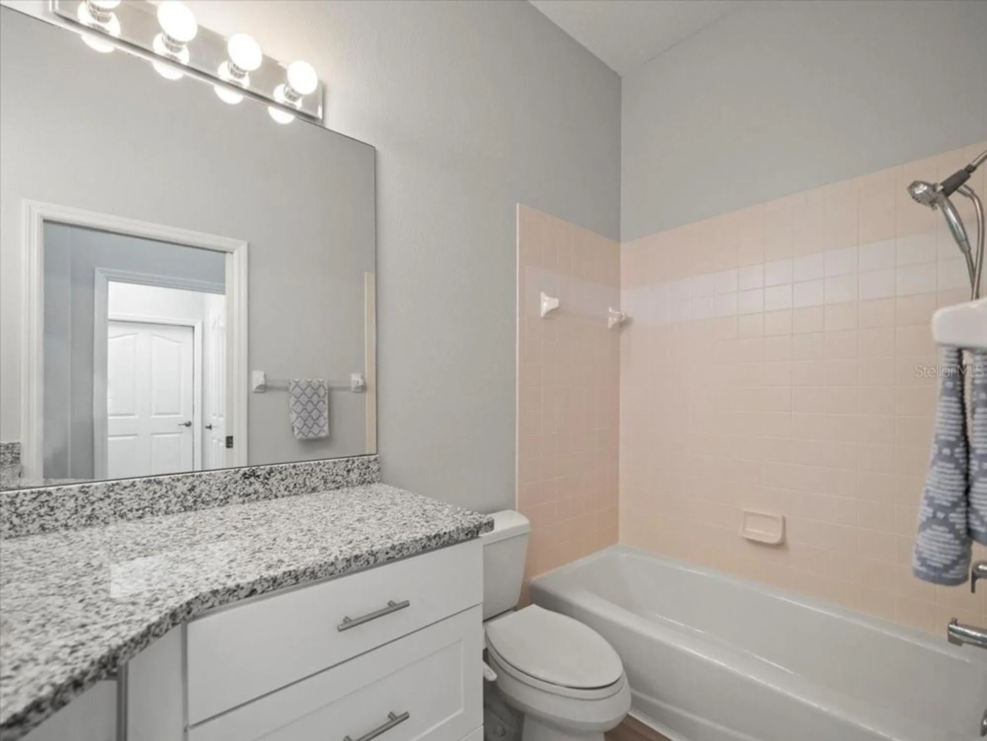 Property Slideshow image 42 of 55 | 10163 holly berry dr, Weeki Wachee, FL, 34613