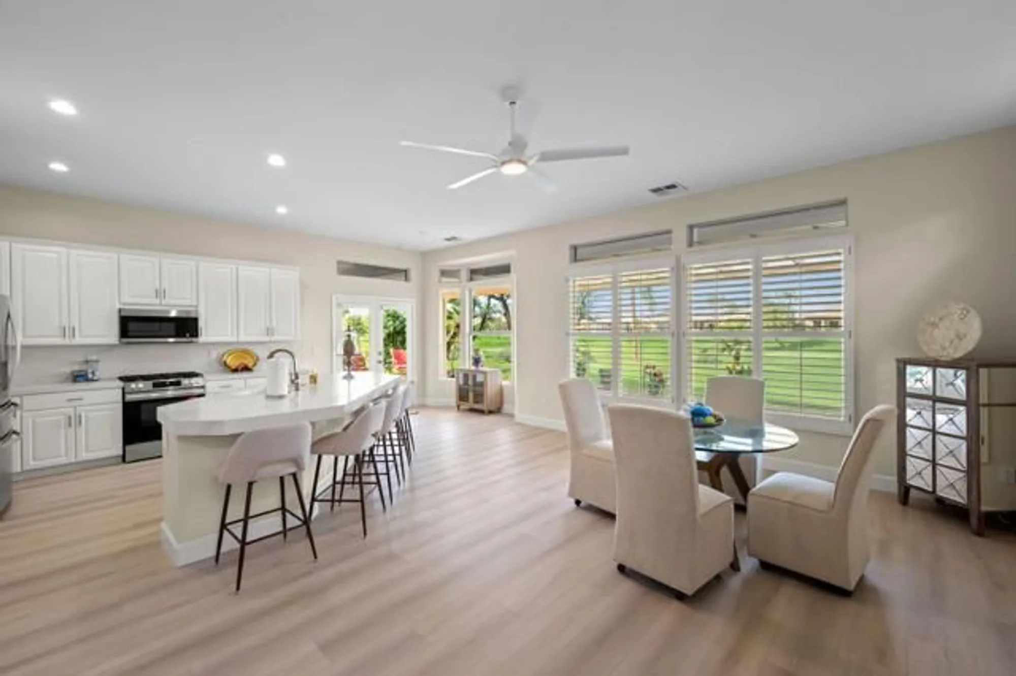 Property Slideshow image 10 of 62 | 44397 royal lytham dr, Indio, CA, 92201