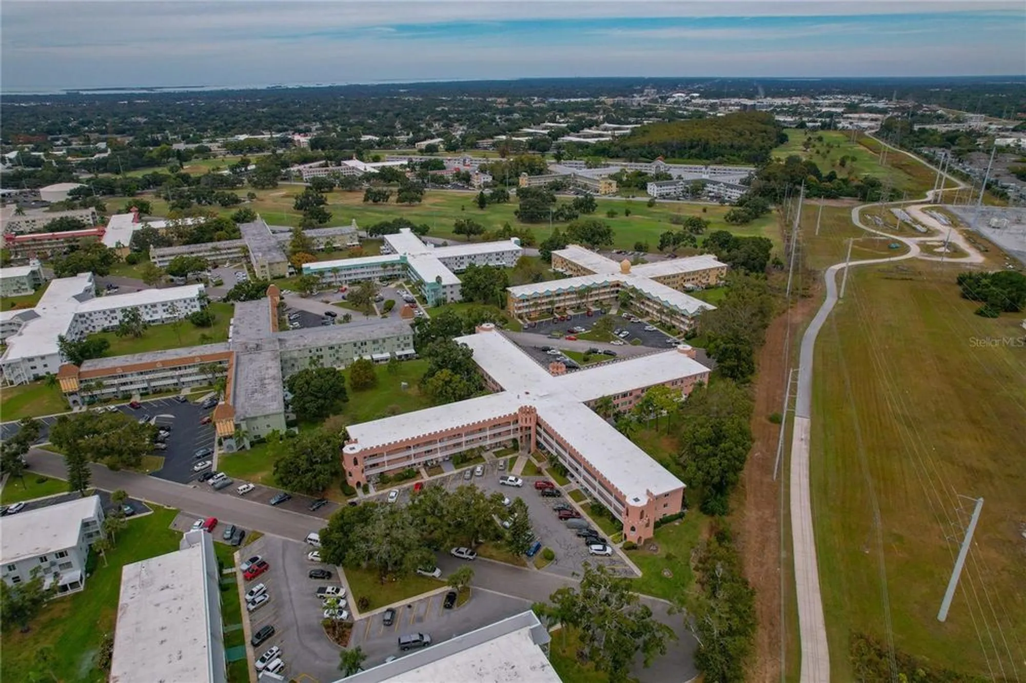 Property Slideshow image 37 of 39 | 2458 columbia dr 68, Clearwater, FL, 33763