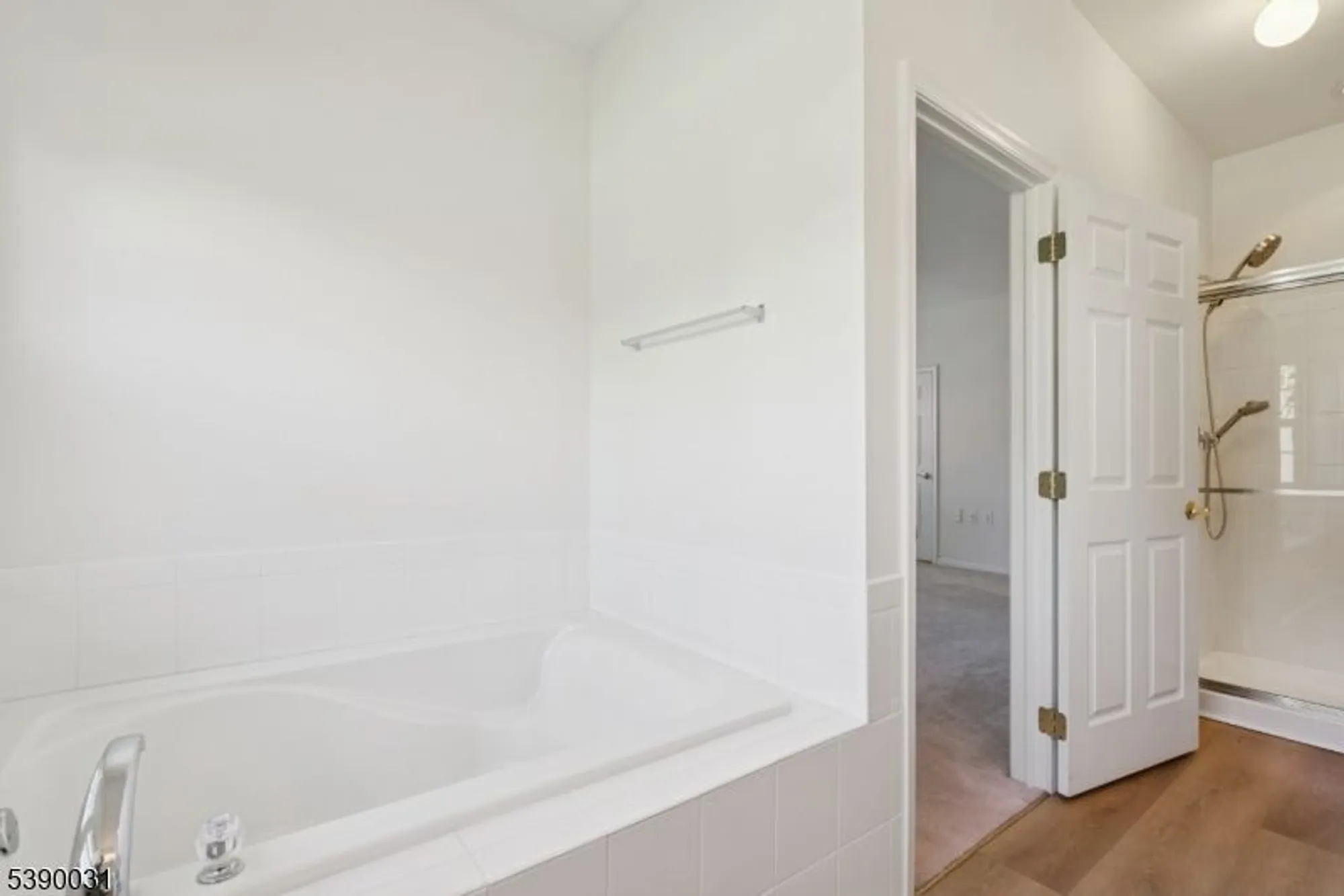 Property Slideshow image 16 of 42 | 29 medici dr, Somerset, NJ, 08873