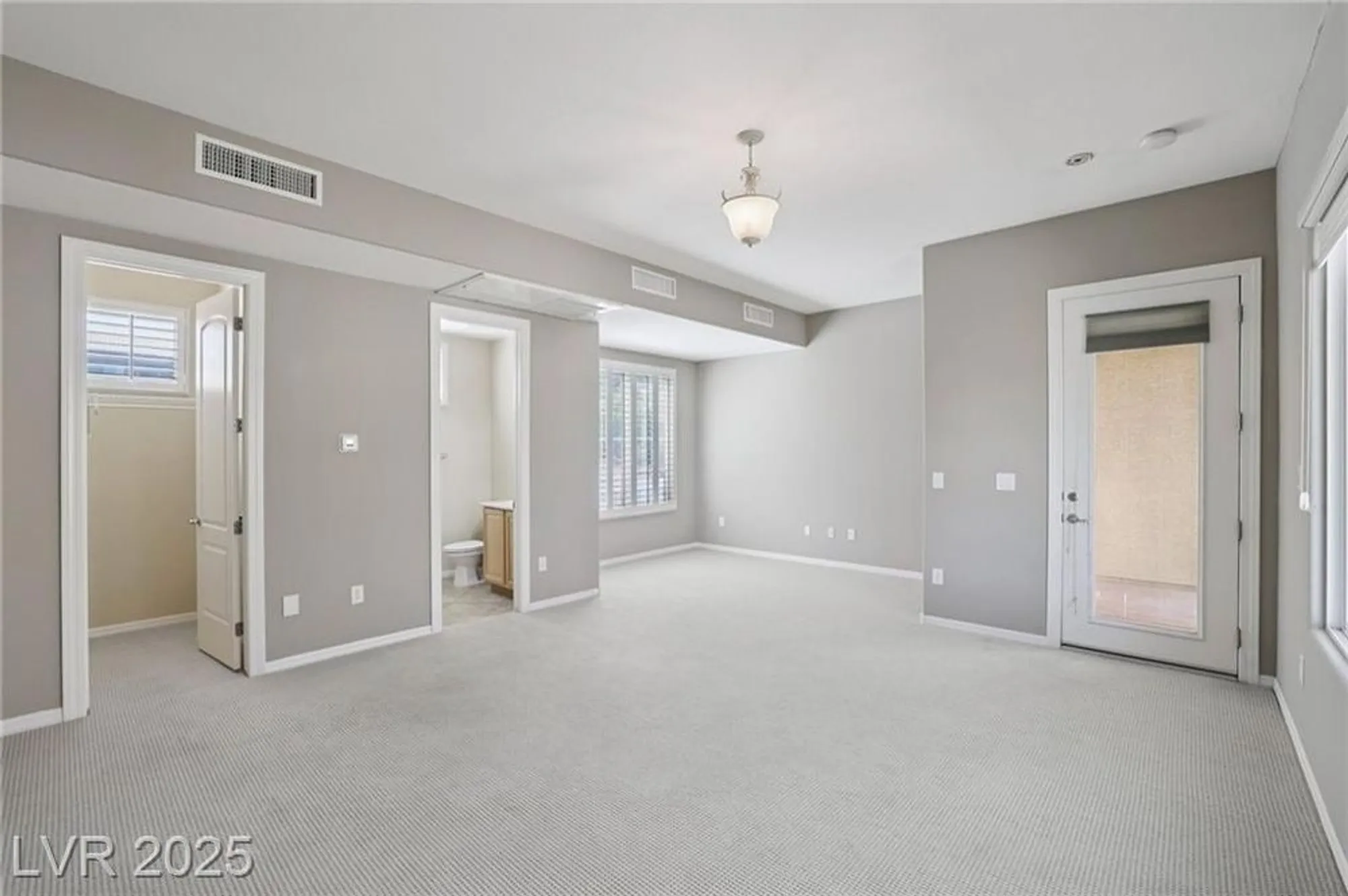 Property Slideshow image 22 of 46 | 2318 shorewood hills ave, Henderson, NV, 89052