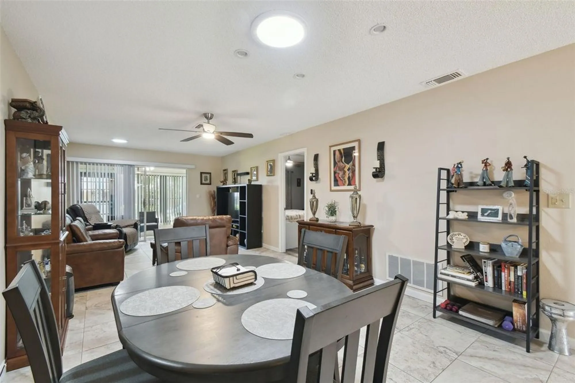 Property Slideshow image 5 of 89 | 8130 braddock cir 3, Port Richey, FL, 34668