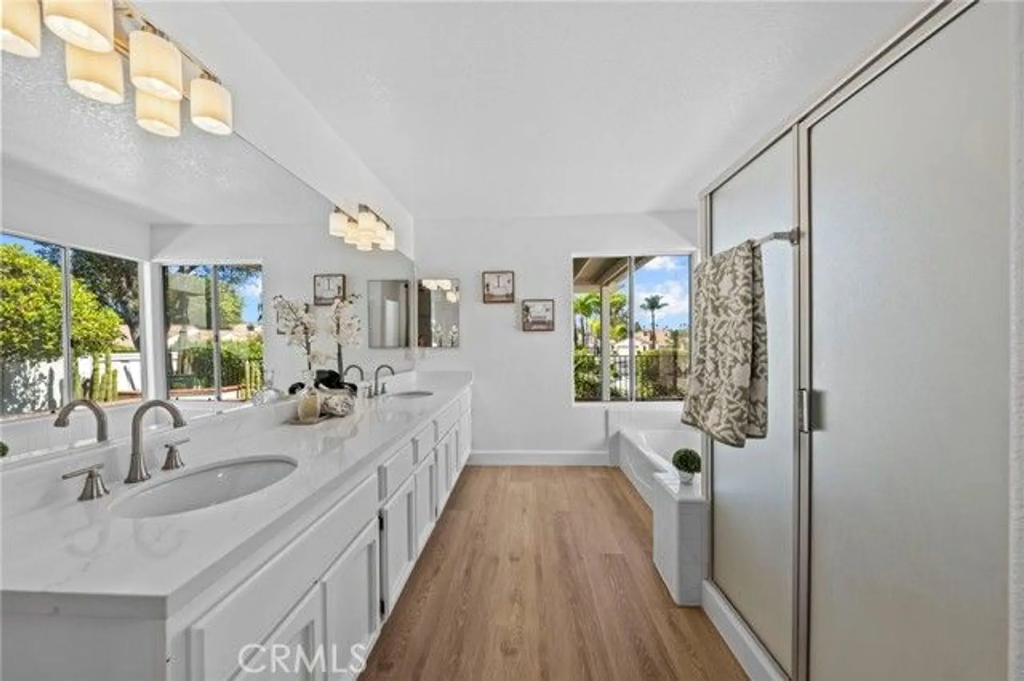 Property Slideshow image 24 of 46 | 40415 via francisco, Murrieta, CA, 92562