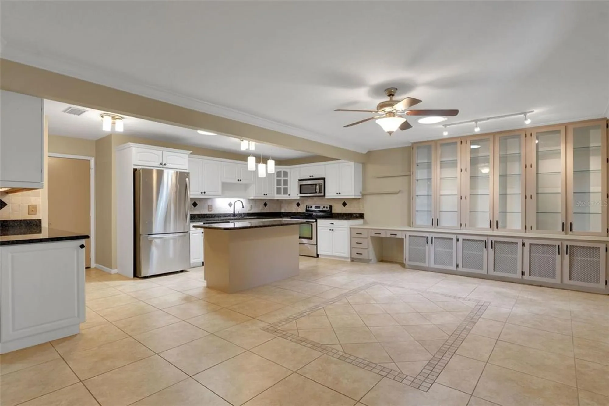 Property Slideshow image 15 of 33 | 8469 sw 92nd pl d, Ocala, FL, 34481