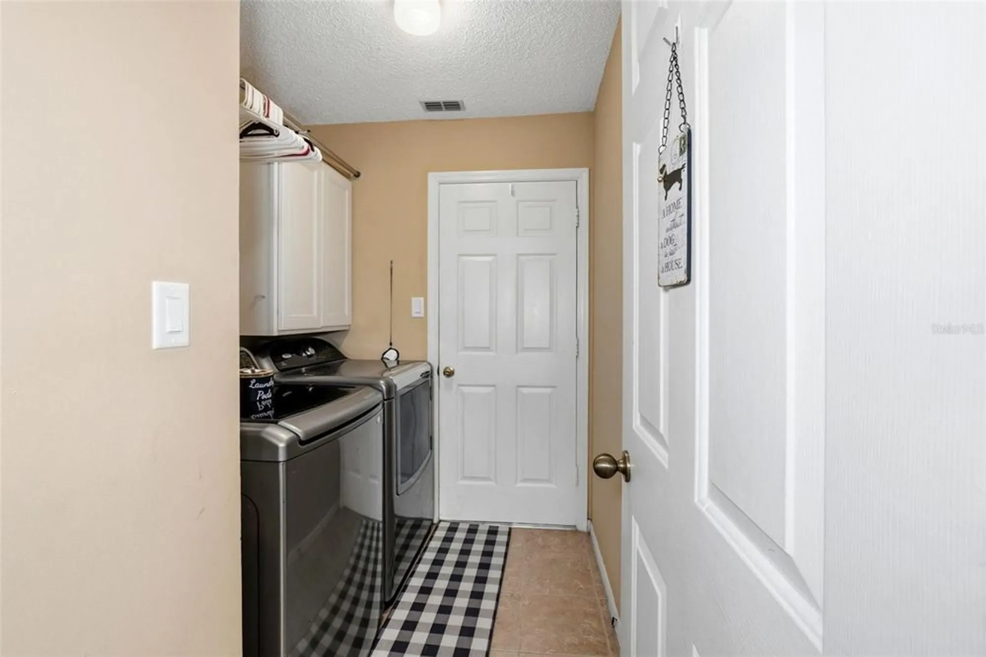 Property Slideshow image 27 of 40 | 26234 glen eagle dr, Leesburg, FL, 34748