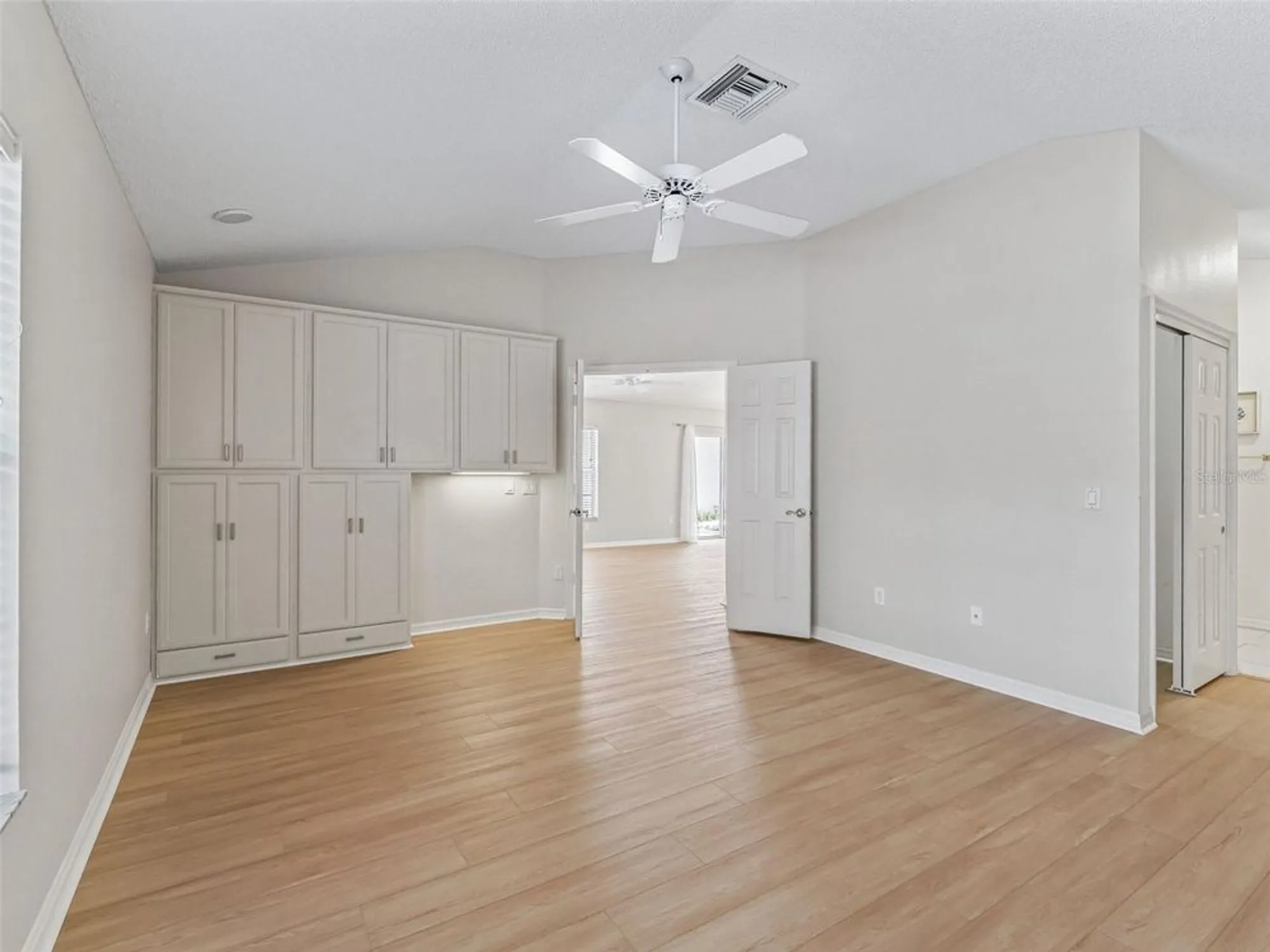 Property Slideshow image 16 of 31 | 1305 santa maria ave, The Villages, FL, 32159