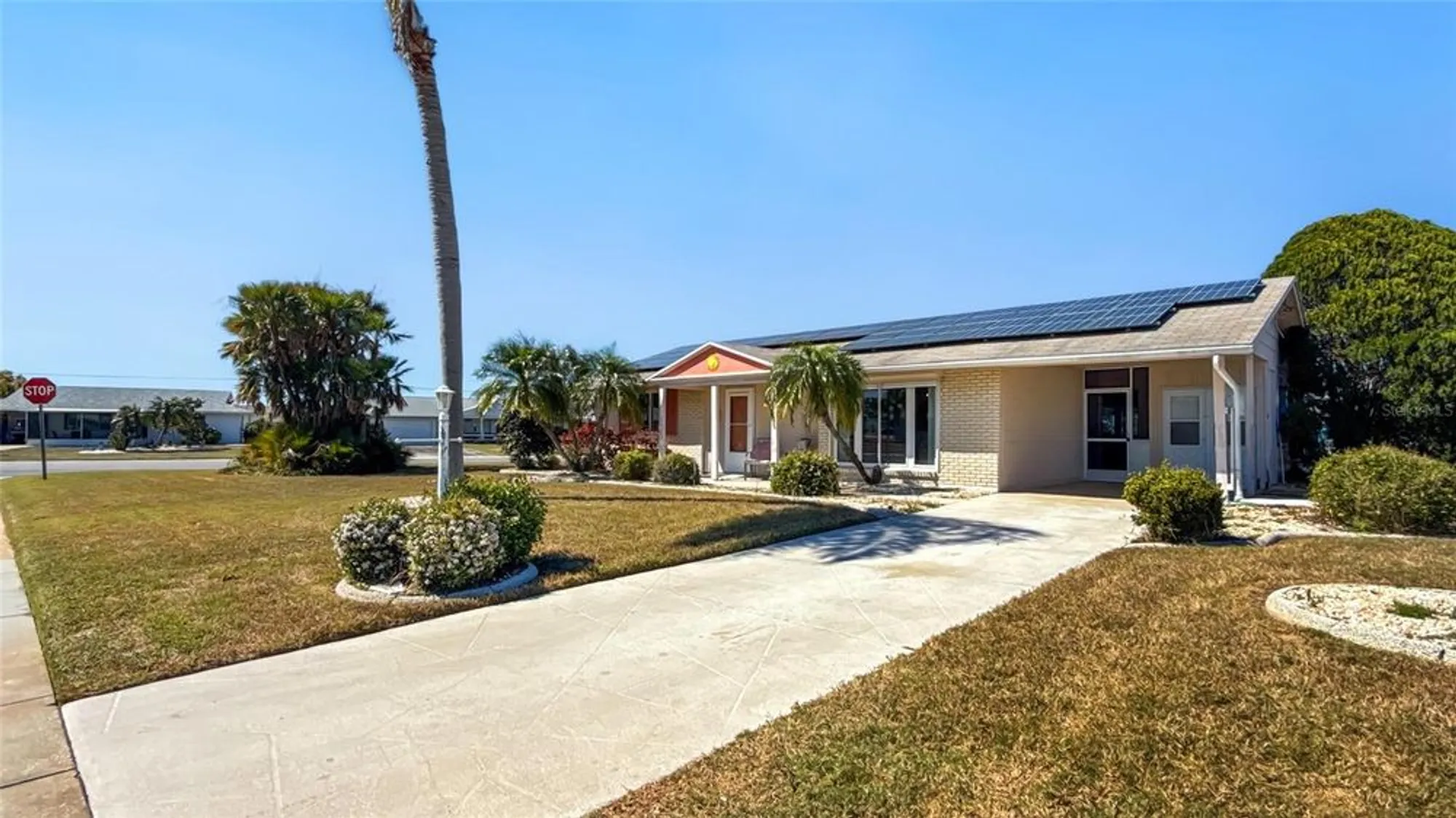 Property Slideshow image 21 of 24 | 1515 arrowhead dr, Sun City Center, FL, 33573