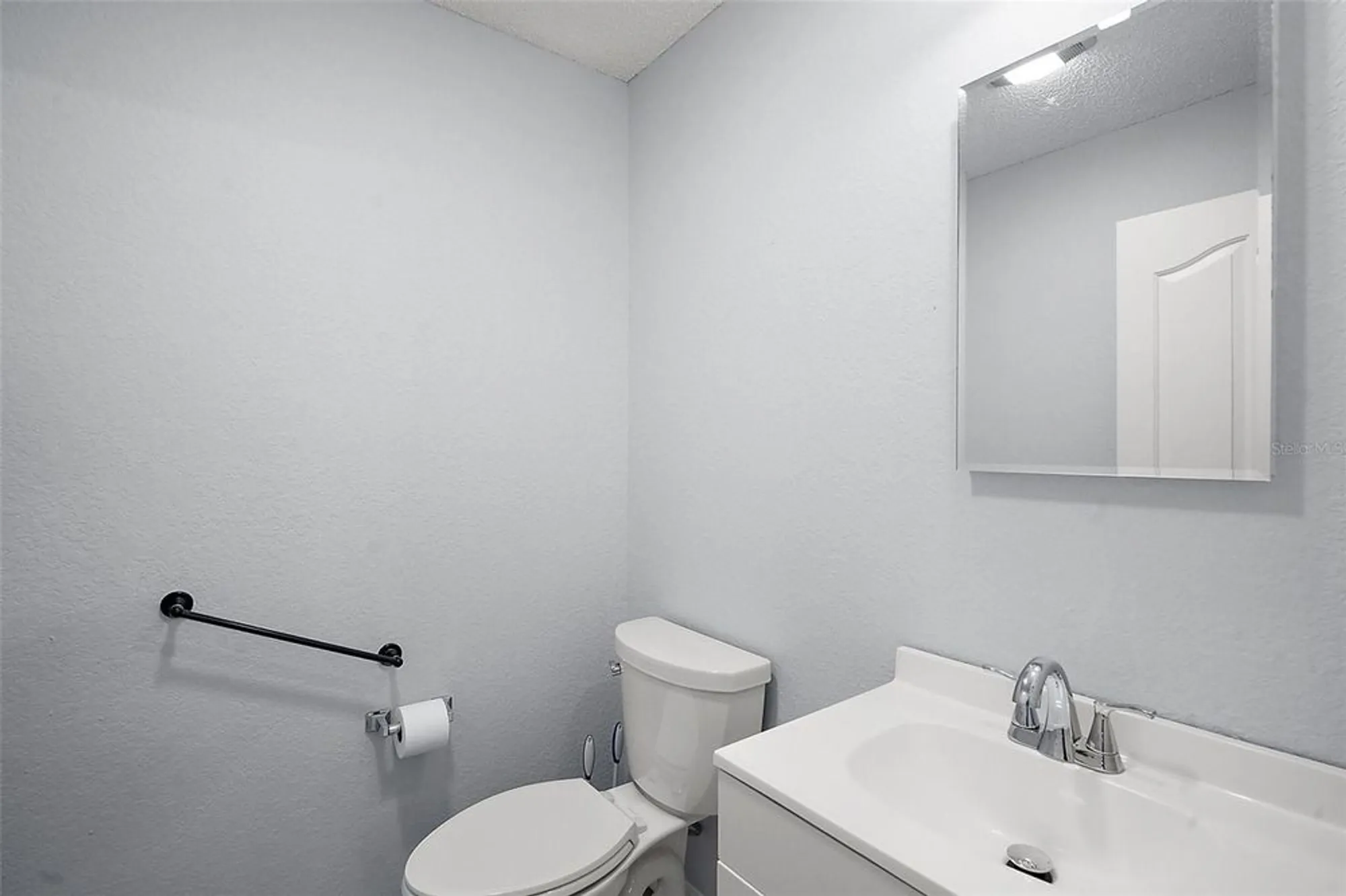 Property Slideshow image 17 of 38 | 1738 augustine dr, The Villages, FL, 32159