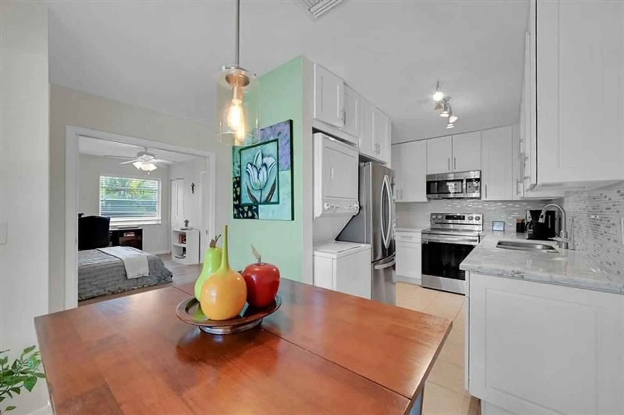 Property Slideshow image 5 of 32 | 1001 flame vine ave apt 201, Delray Beach, FL, 33445