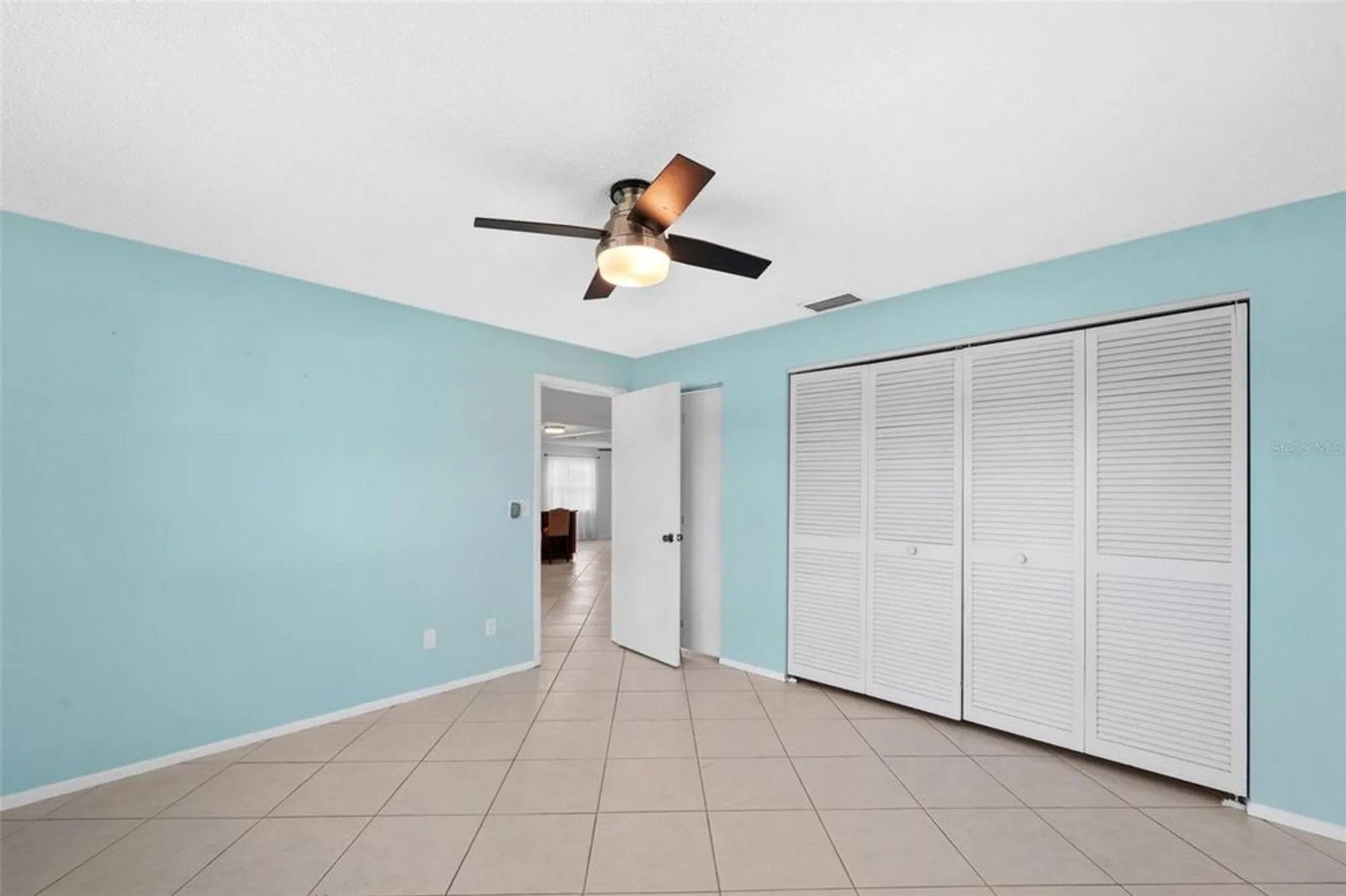 Property Slideshow image 35 of 70 | 7082 w country club dr n # 7082, Sarasota, FL, 34243
