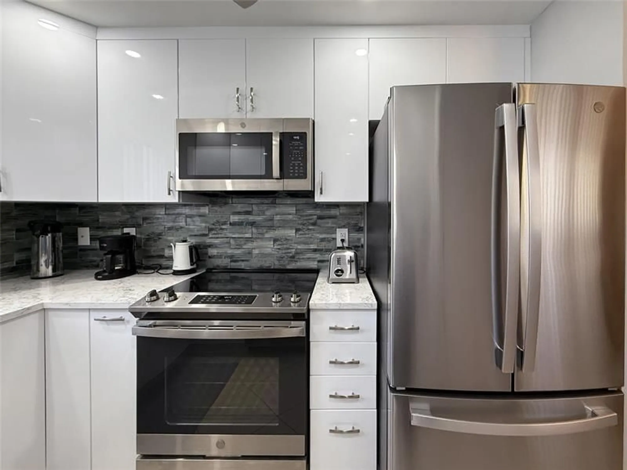 Property Slideshow image 11 of 41 | 7448 ashmont cir 312, Tamarac, FL, 33321