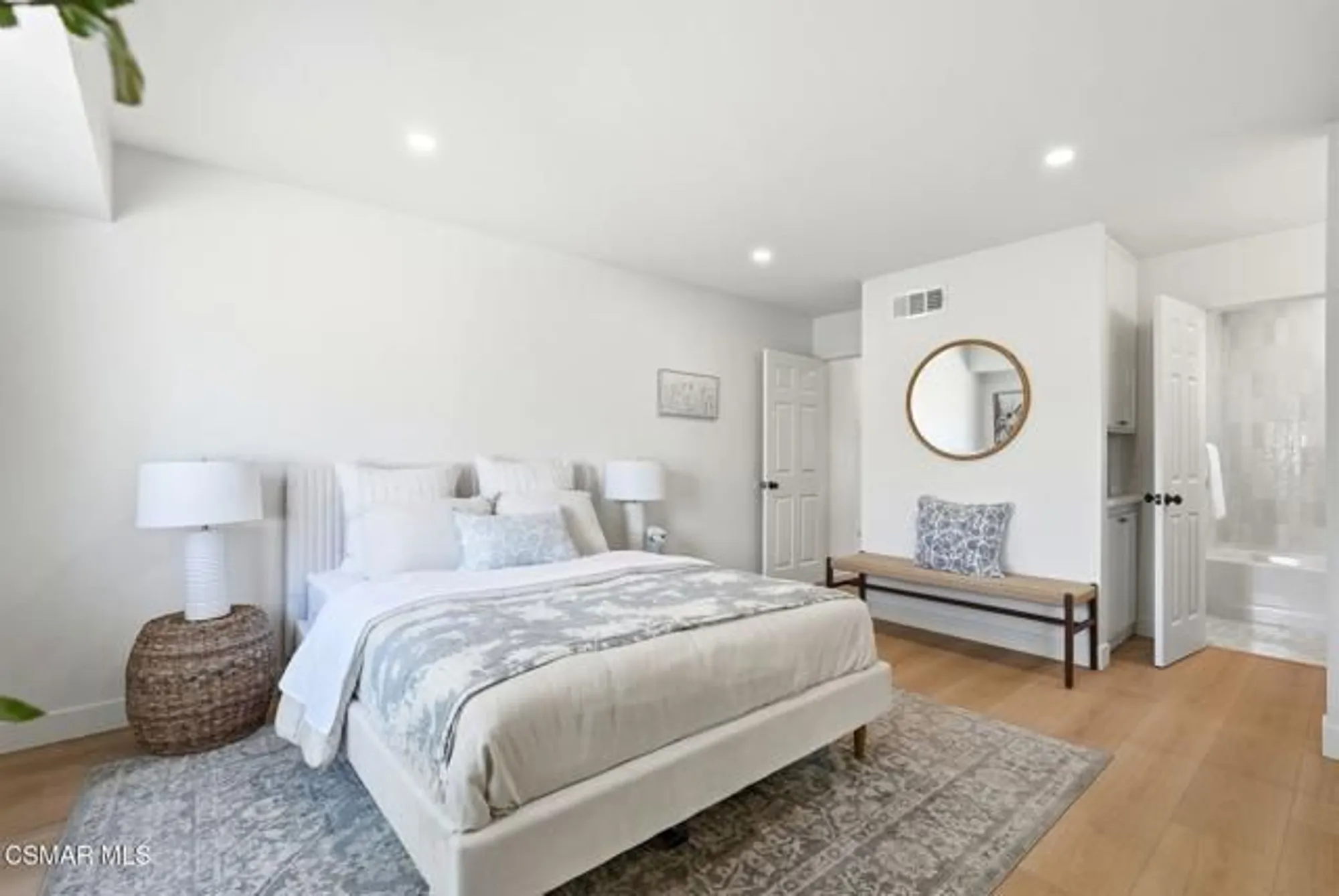 Property Slideshow image 13 of 21 | 5140 village 5, Camarillo, CA, 93012