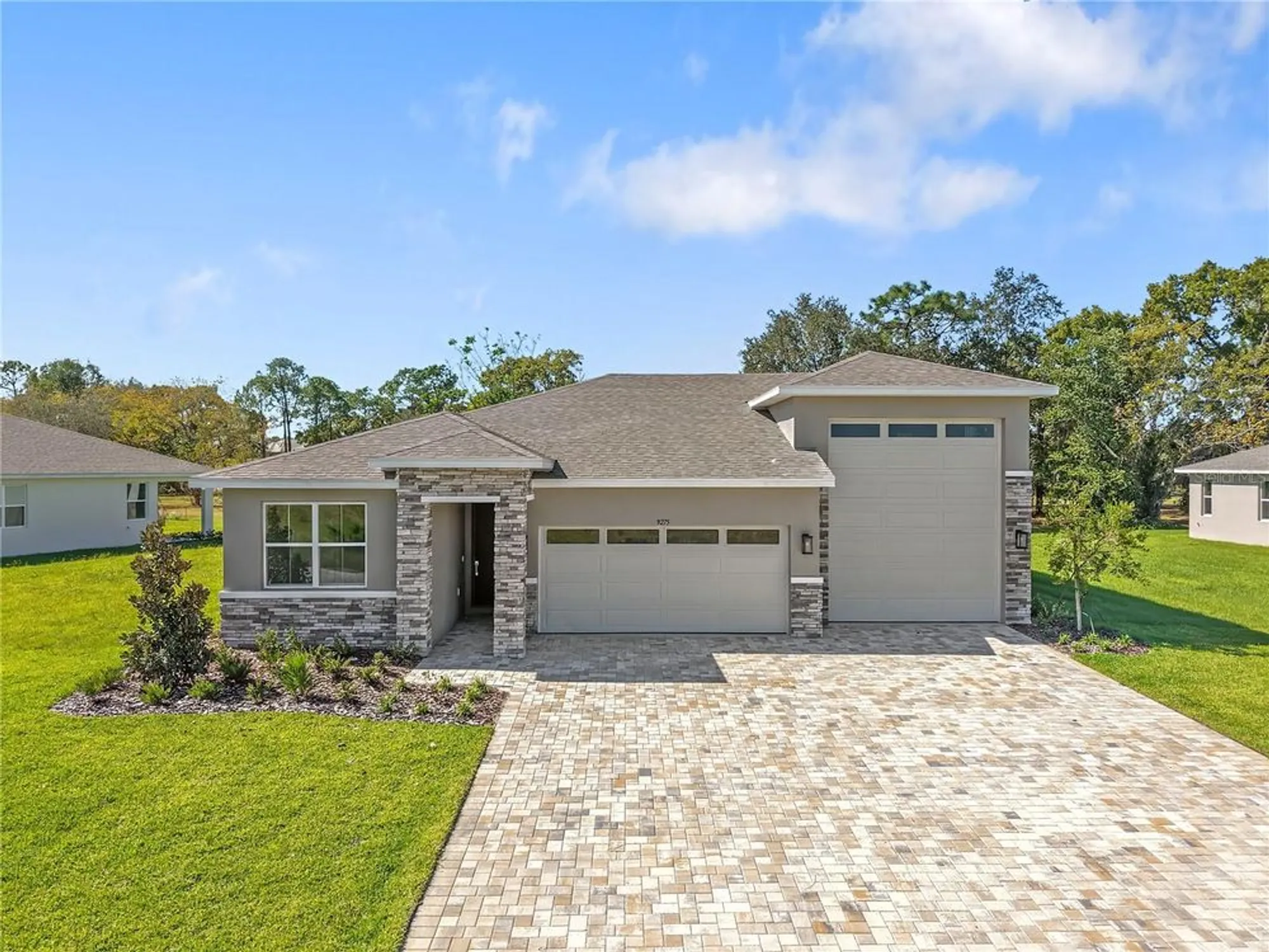 Property Slideshow image 2 of 30 | 9275 players dr, Weeki Wachee, FL, 34613