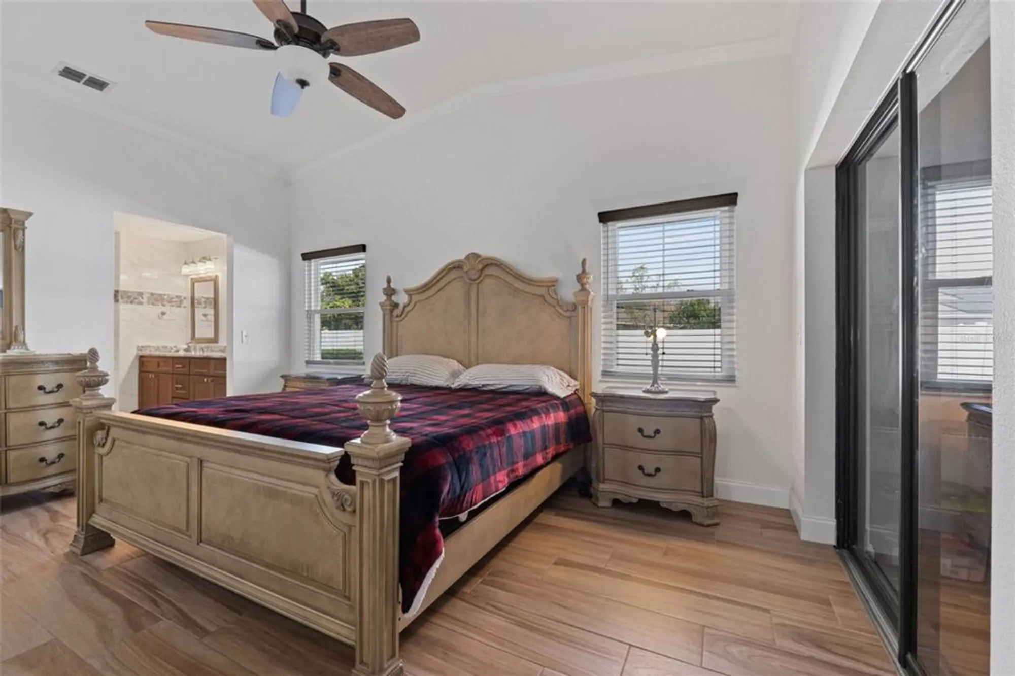 Property Slideshow image 19 of 49 | 1957 prairie dunes cir, Lakeland, FL, 33810