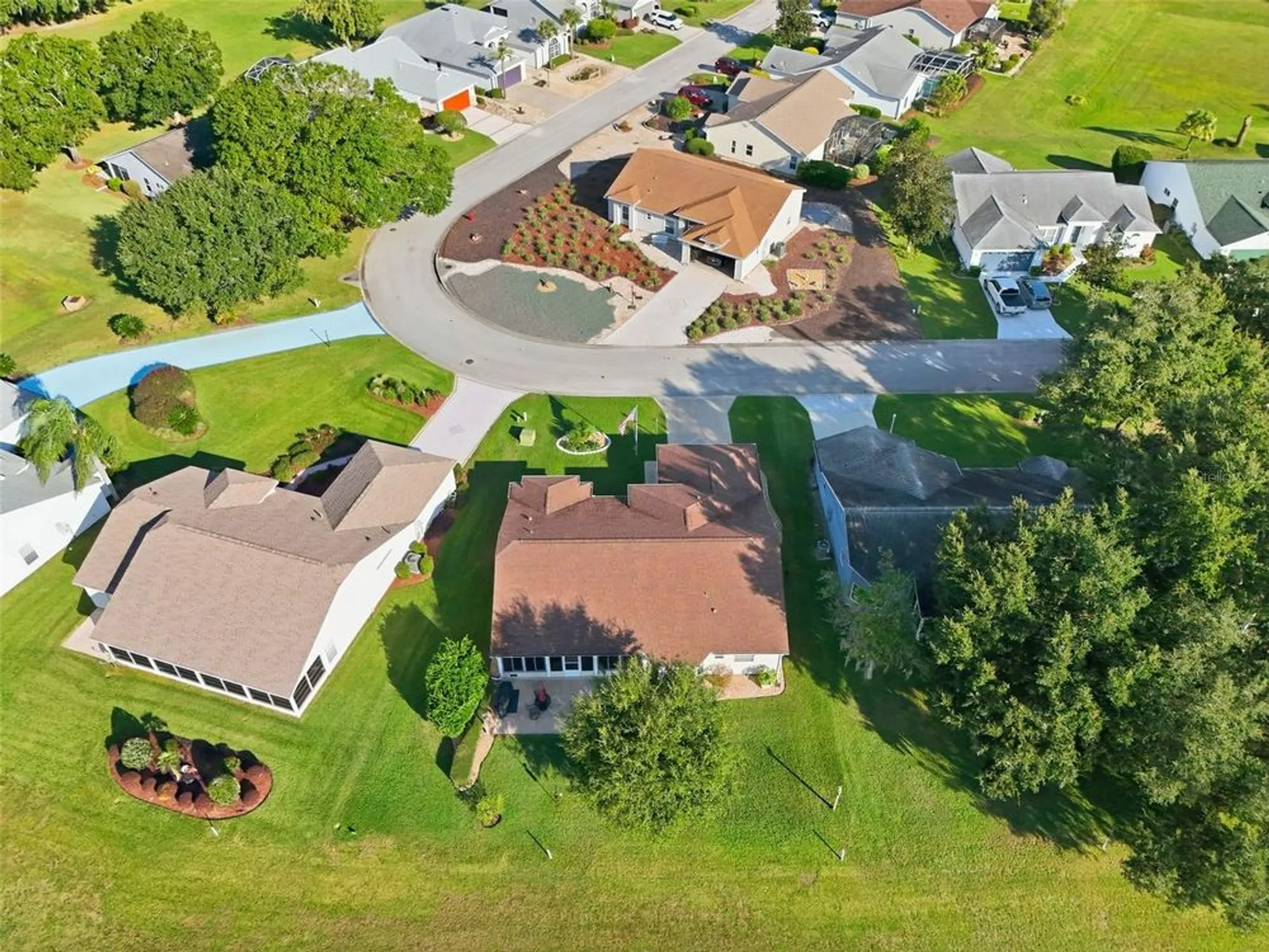 Property Slideshow image 9 of 65 | 25233 lost oak cir, Leesburg, FL, 34748
