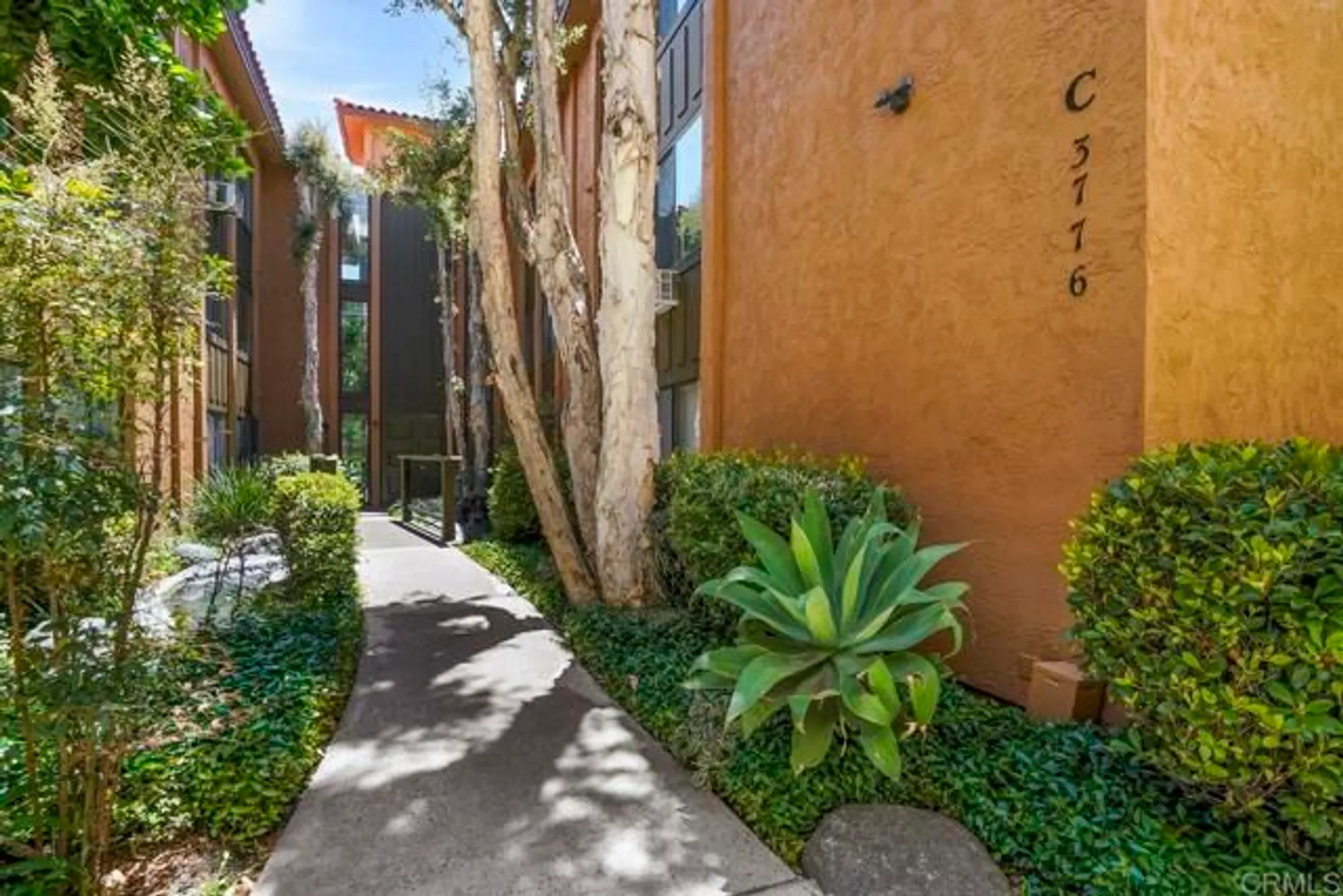 Property Slideshow image 10 of 13 | 3776 alabama st 117, San Diego, CA, 92104