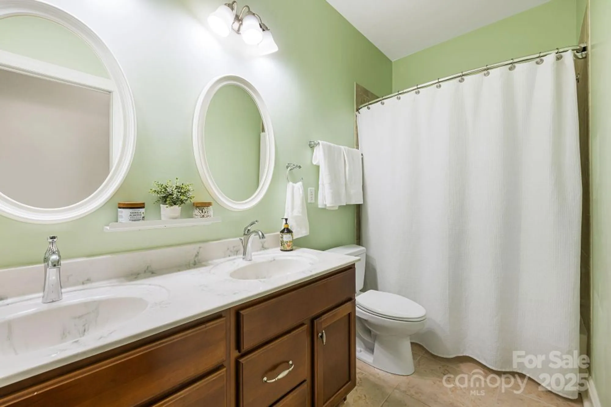 Property Slideshow image 23 of 48 | 14 larue ct, Biltmore Lake, NC, 28715