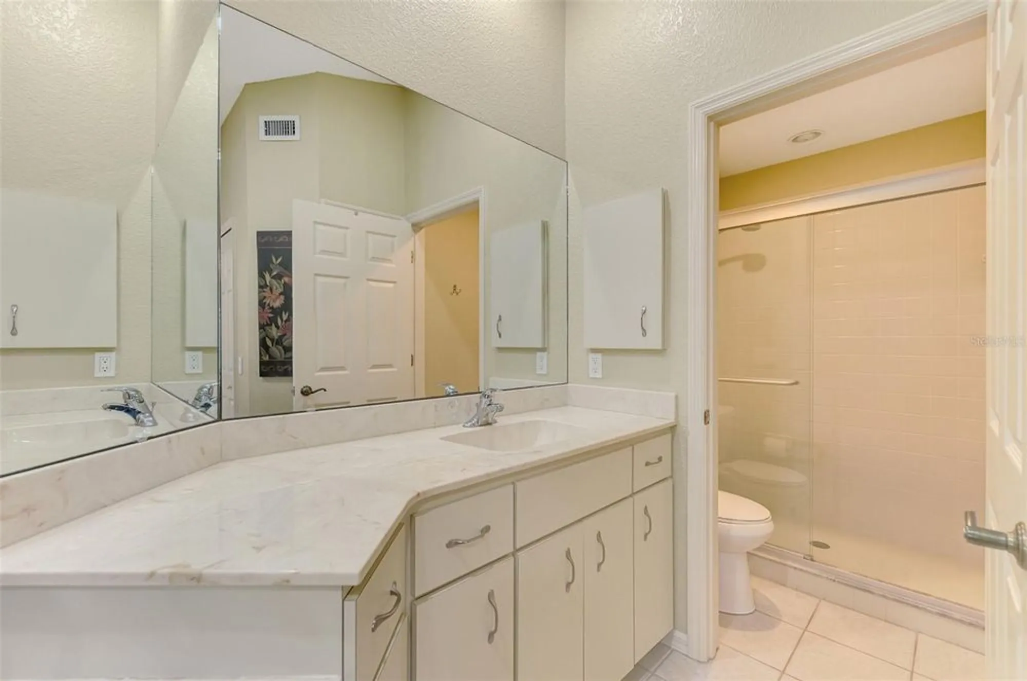 Property Slideshow image 26 of 66 | 14049 willow glen ct apt 242, Port Charlotte, FL, 33953