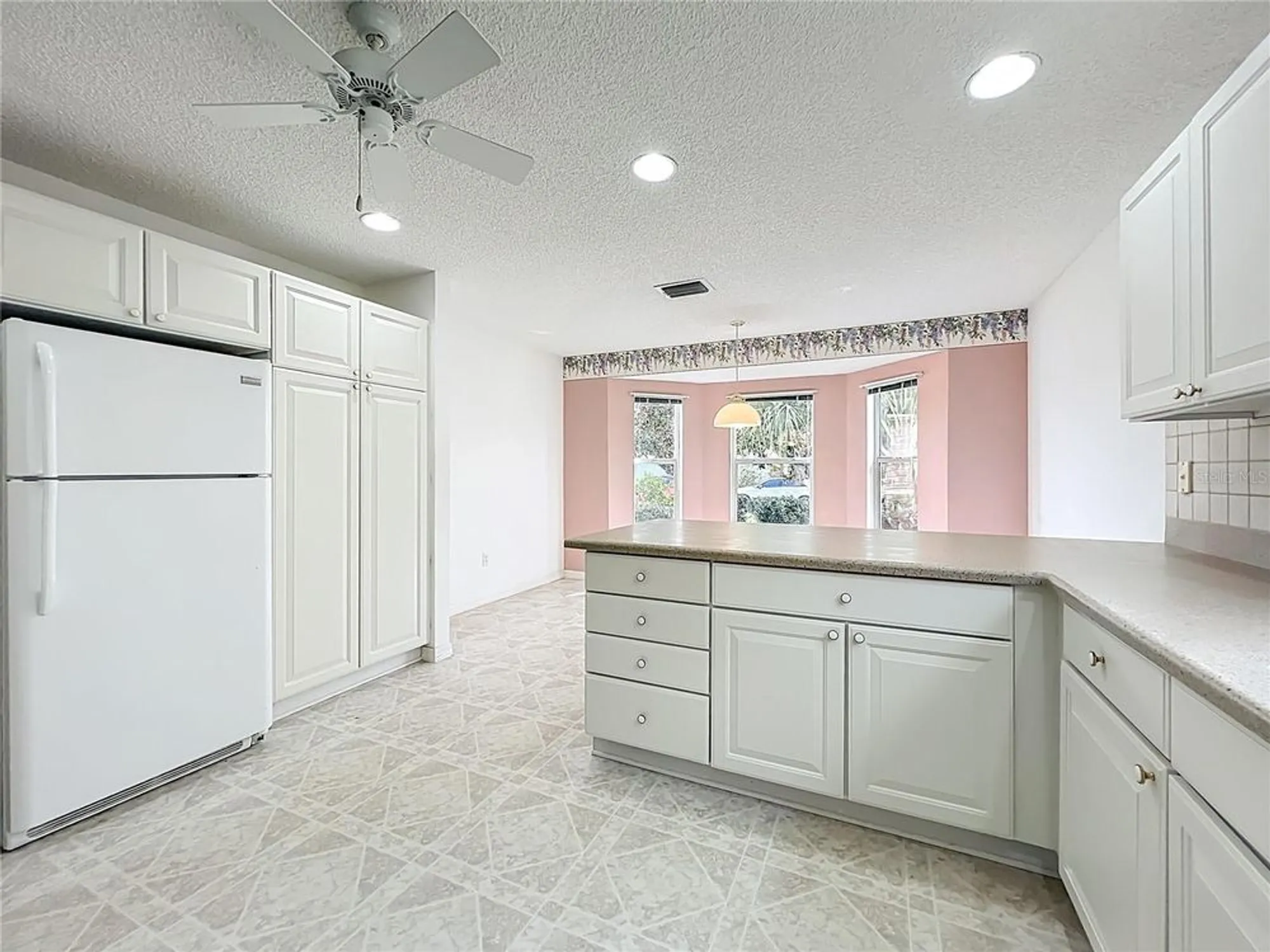 Property Slideshow image 8 of 35 | 1252 weaton ct, The Villages, FL, 32162