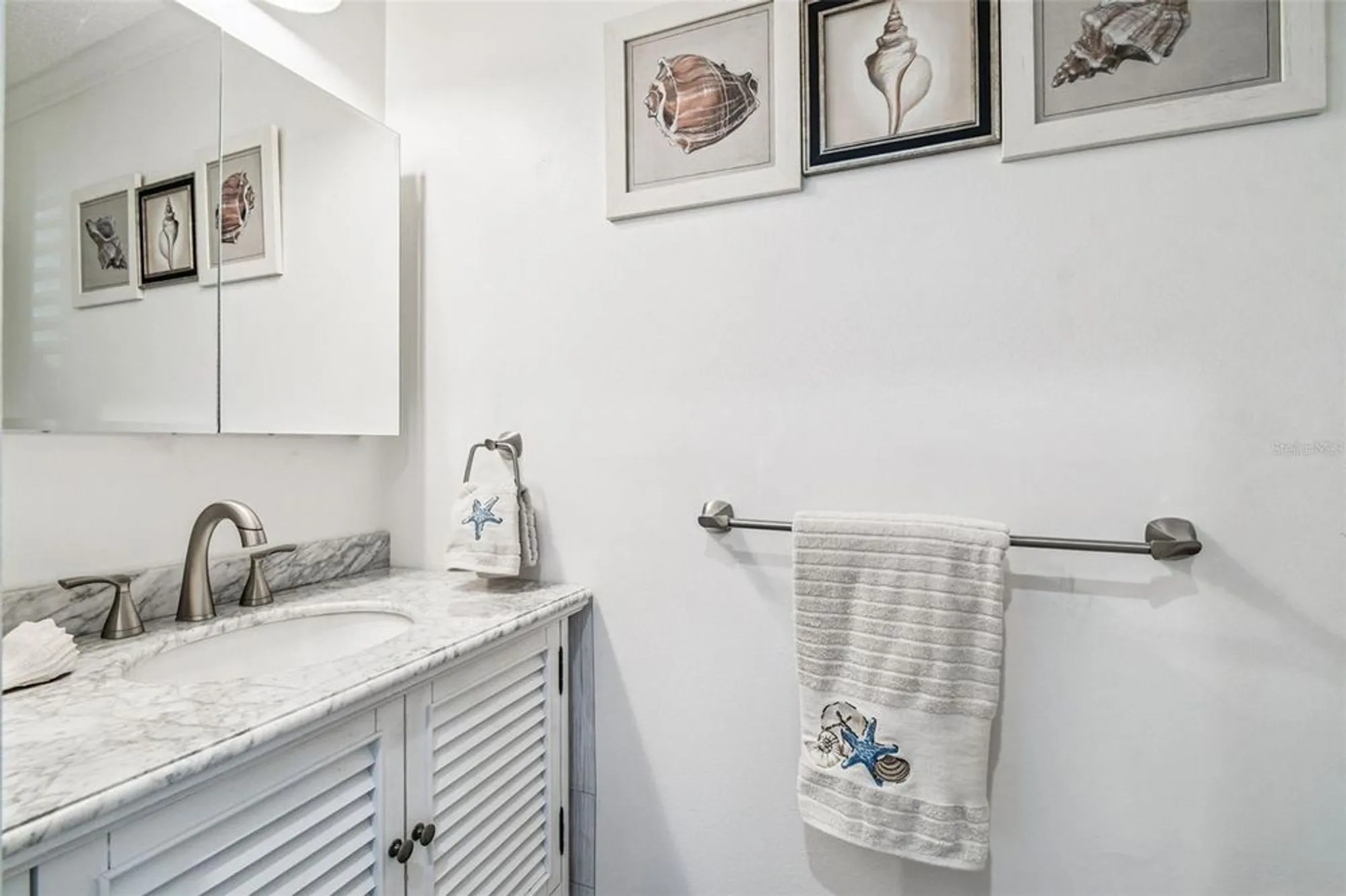 Property Slideshow image 18 of 49 | 11539 scotch pine dr, New Port Richey, FL, 34654