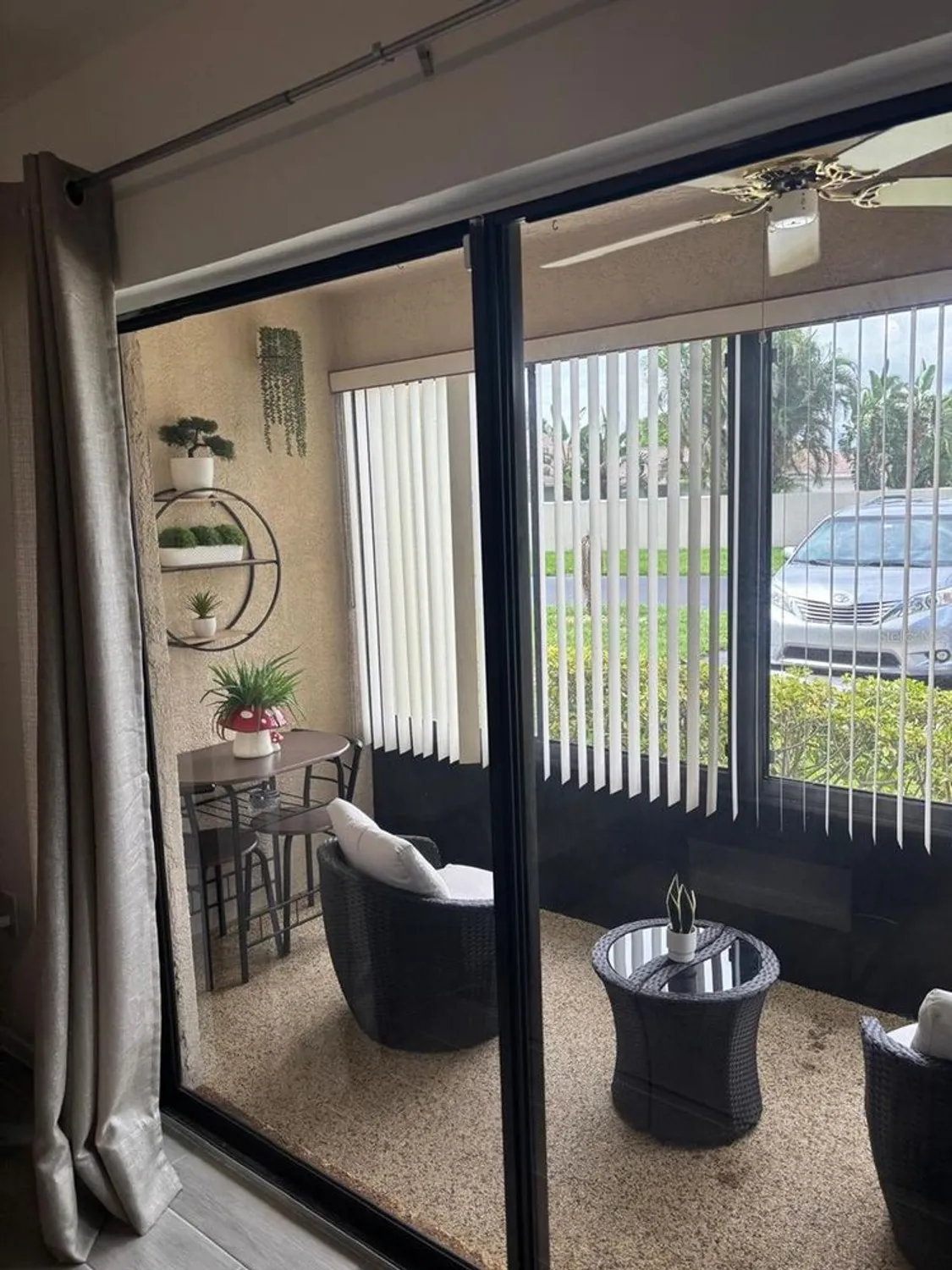 Property Slideshow image 7 of 24 | 5689 gardens dr, Sarasota, FL, 34243