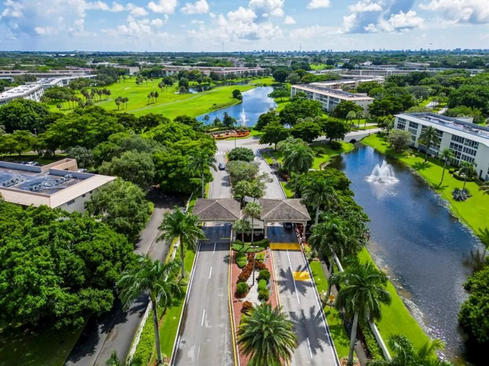 Property Slideshow image 41 of 59 | 3204 portofino pt l2, Coconut Creek, FL, 33066