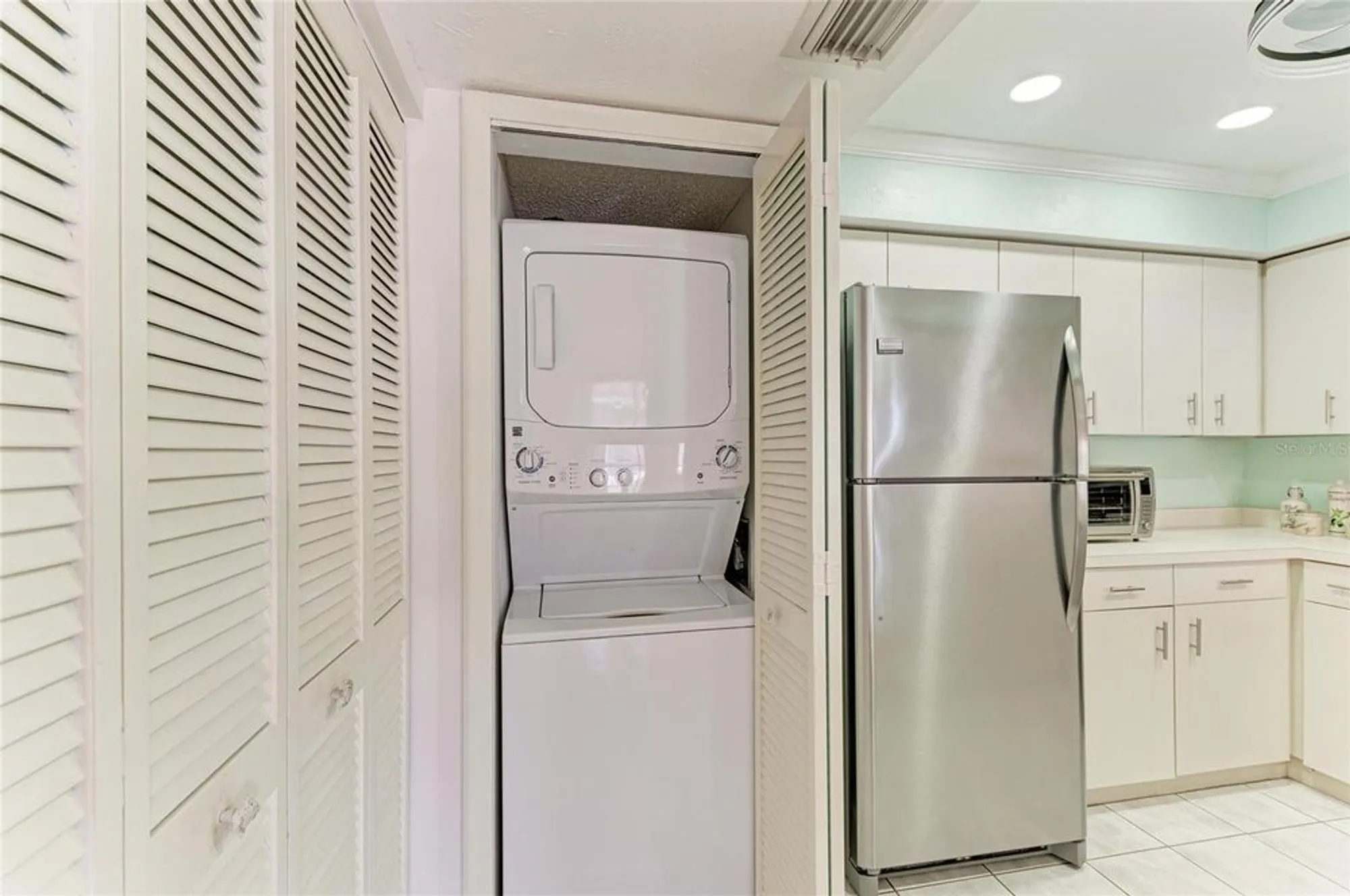 Property Slideshow image 19 of 66 | 628 estuary dr, Bradenton, FL, 34209