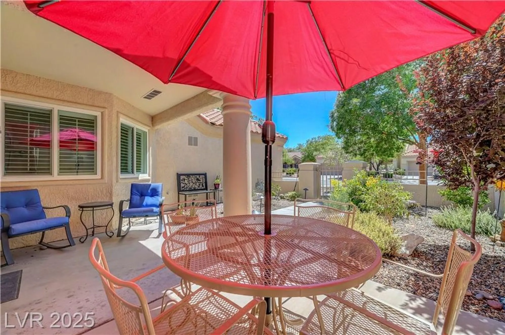 Property Slideshow image 4 of 55 | 2456 desert butte dr, Las Vegas, NV, 89134
