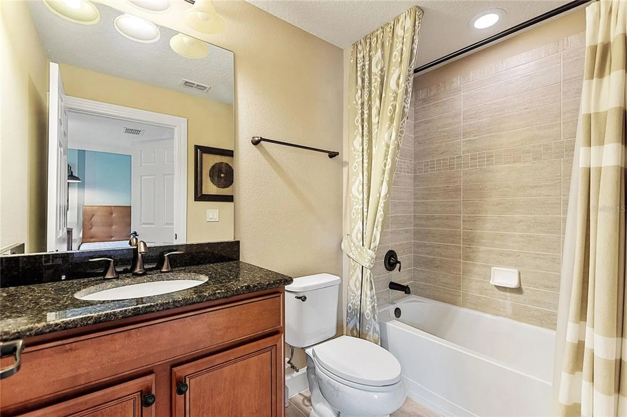 Property Slideshow image 45 of 86 | 513 san sebastian ct, Davenport, FL, 33837