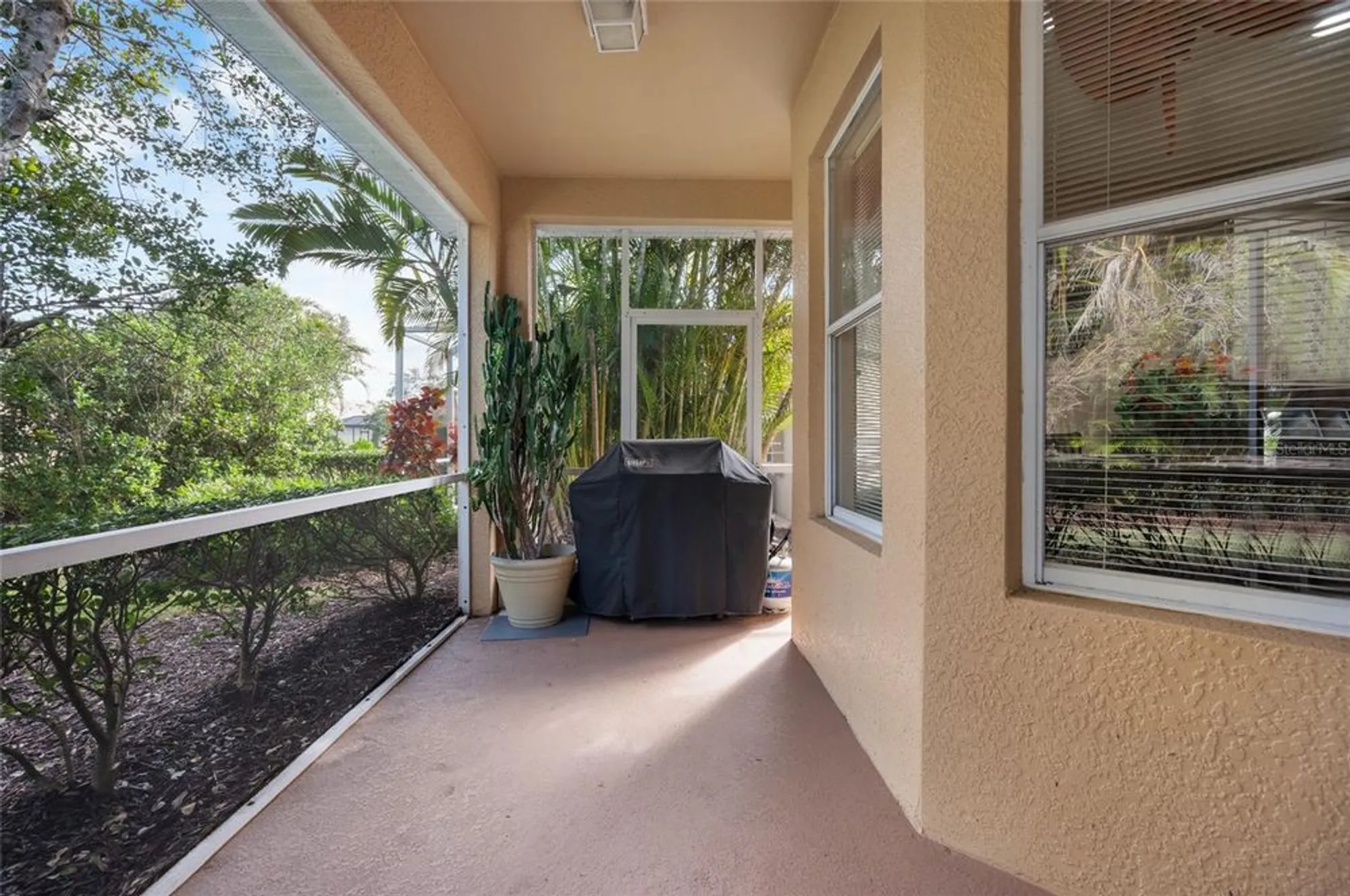Property Slideshow image 28 of 53 | 5560 club view ln, North Port, FL, 34287
