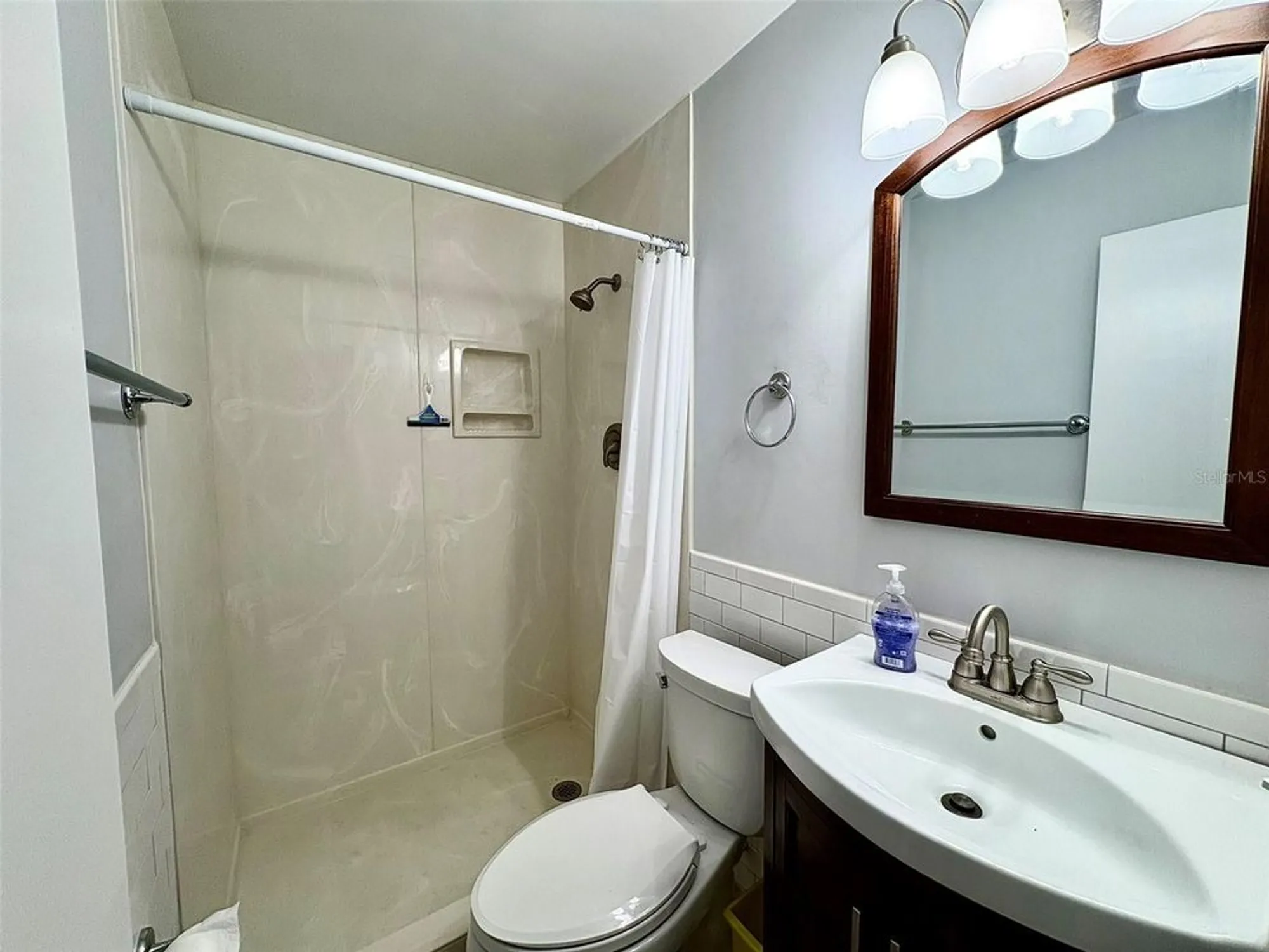 Property Slideshow image 26 of 55 | 2463 brazilia dr 53, Clearwater, FL, 33763