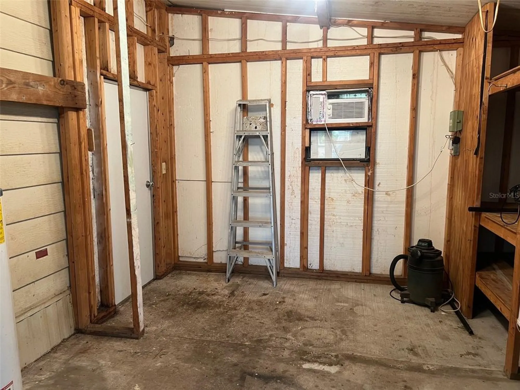 Property Slideshow image 22 of 30 | 5013 foxwood blvd, Lakeland, FL, 33810