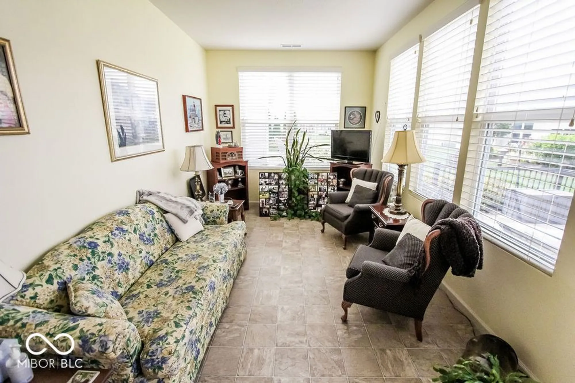 Property Slideshow image 46 of 54 | 12790 arista ln, Fishers, IN, 46037