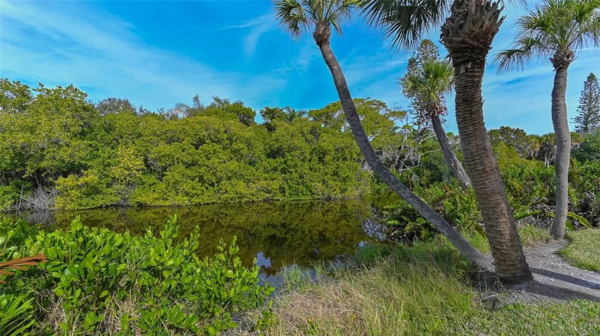 Property Slideshow image 24 of 91 | 225 hourglass way apt 103, Sarasota, FL, 34242