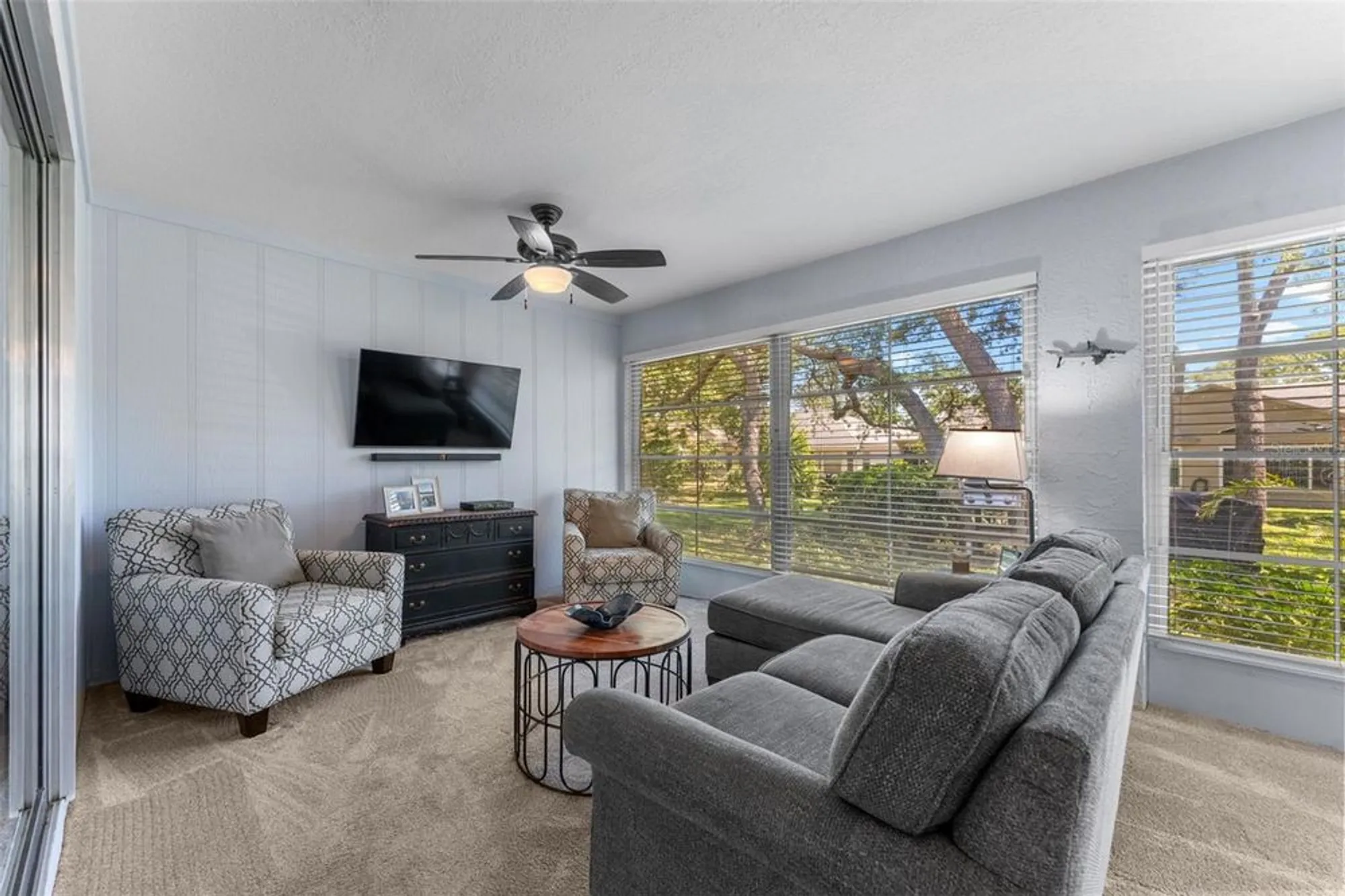 Property Slideshow image 23 of 58 | 2671 royal ridge dr, Spring Hill, FL, 34606