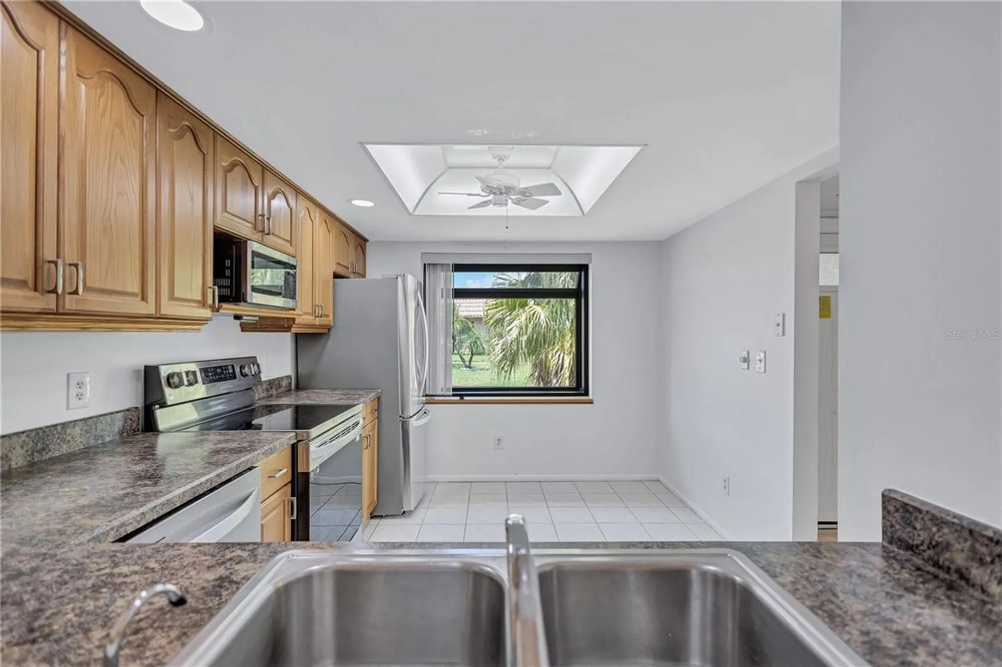 Property Slideshow image 6 of 56 | 19029 us highway 19 n apt 18f, Clearwater, FL, 33764