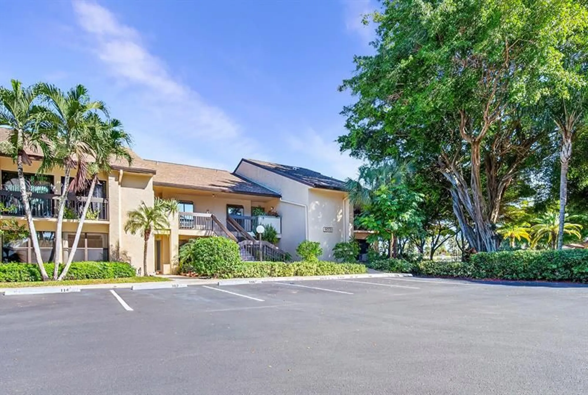 Property Slideshow image 27 of 38 | 5021 oak hill ln apt 115, Delray Beach, FL, 33484