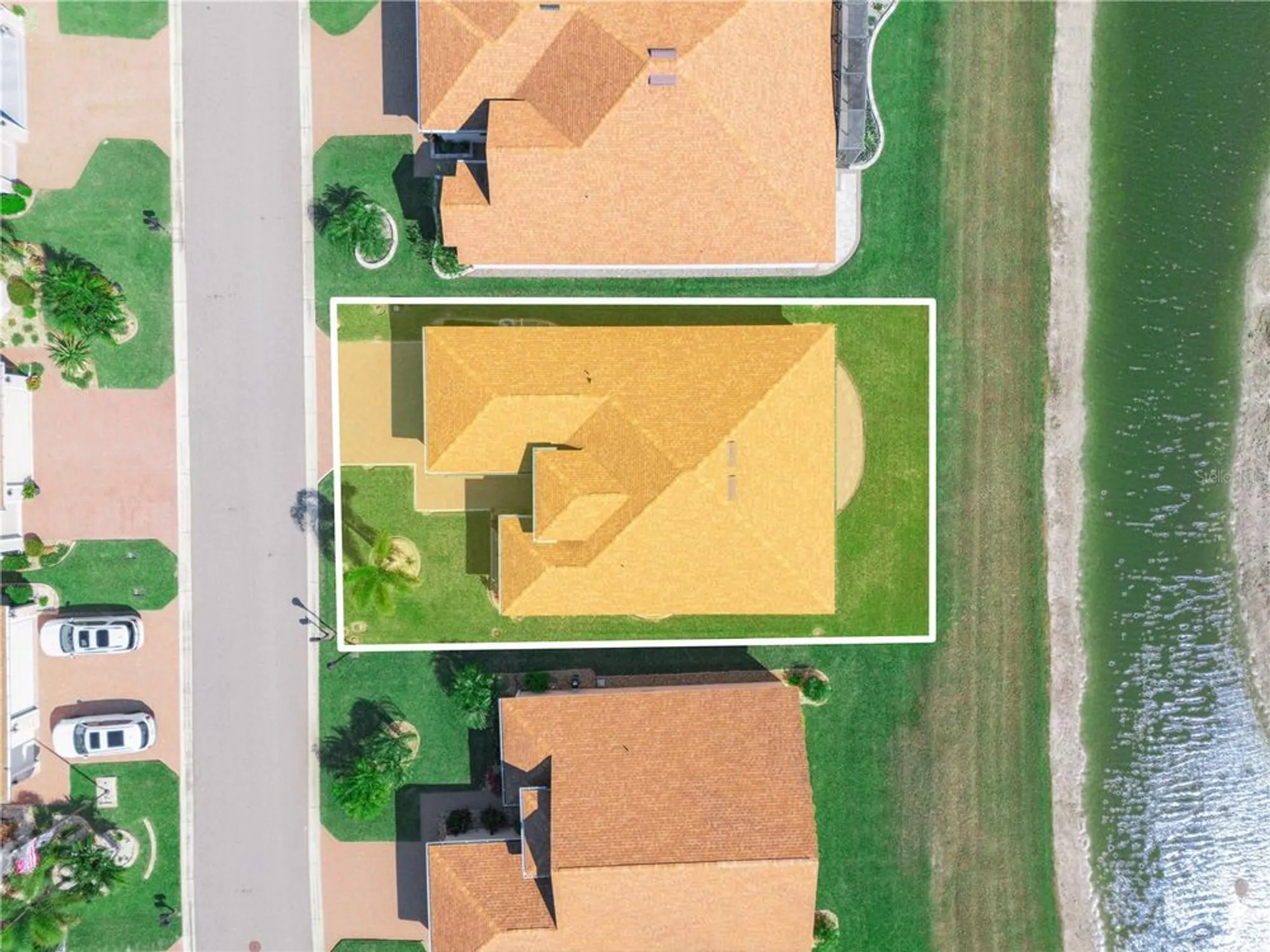 Property Slideshow image 40 of 68 | 1069 sawgrass dr, Winter Haven, FL, 33884