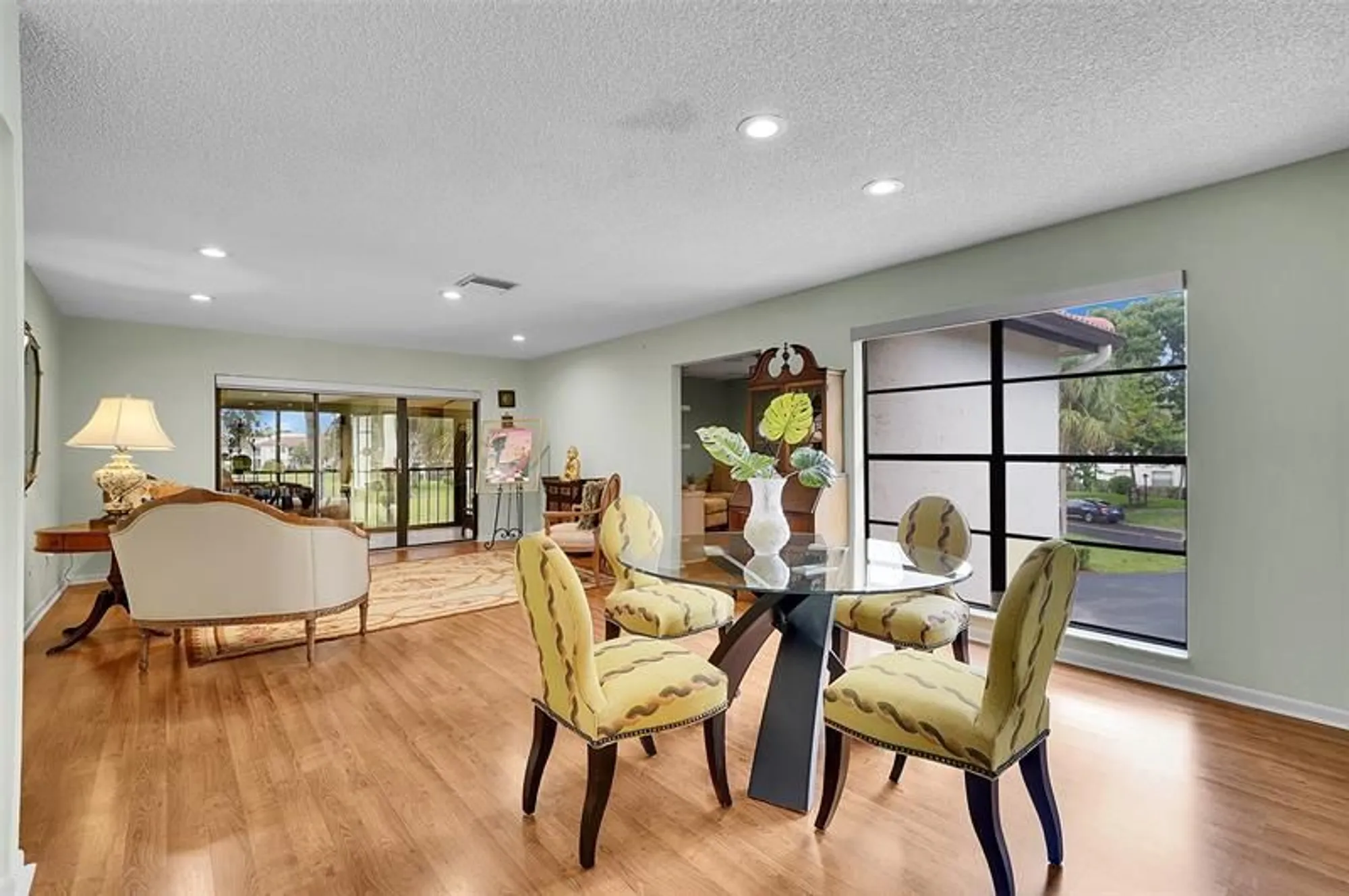 Property Slideshow image 12 of 52 | 7951 eastlake dr d, Boca Raton, FL, 33433