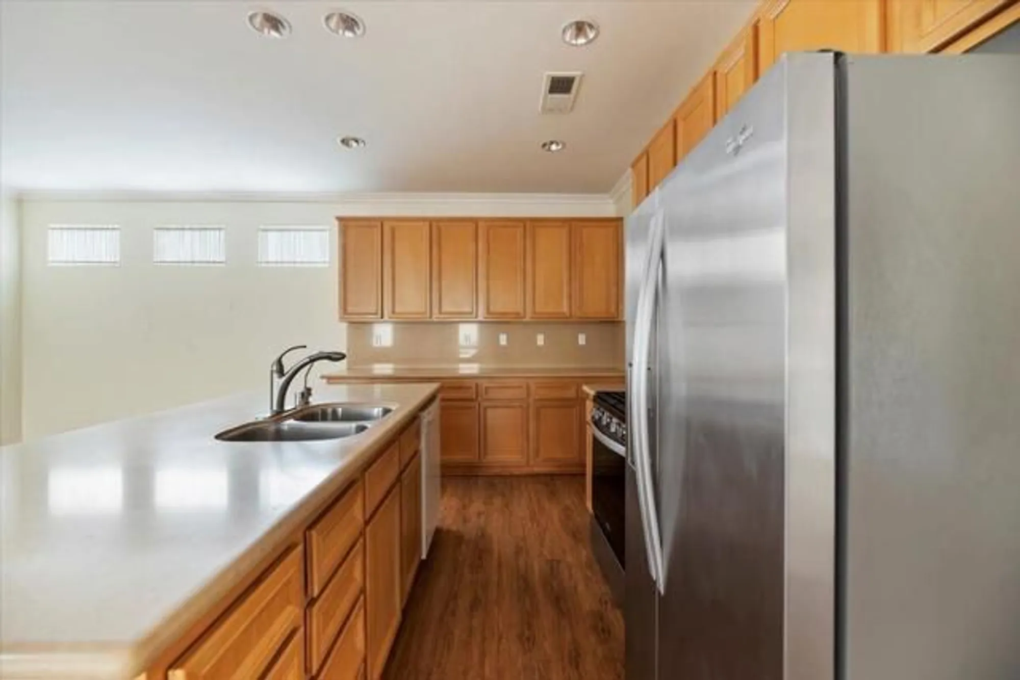 Property Slideshow image 19 of 44 | 1563 quiet crk, Beaumont, CA, 92223