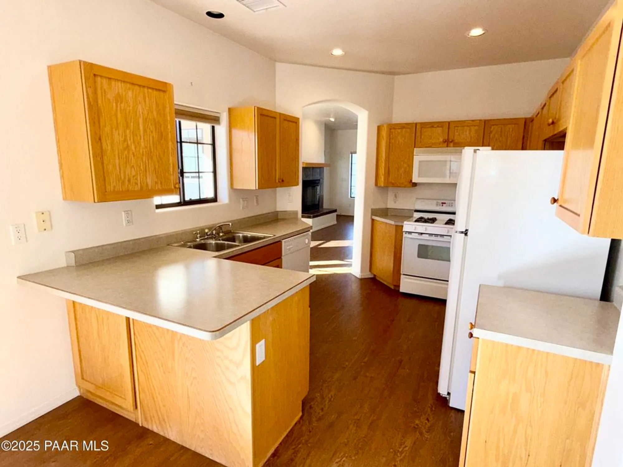 Property Slideshow image 4 of 25 | 1183 gardenia ln, Prescott, AZ, 86305