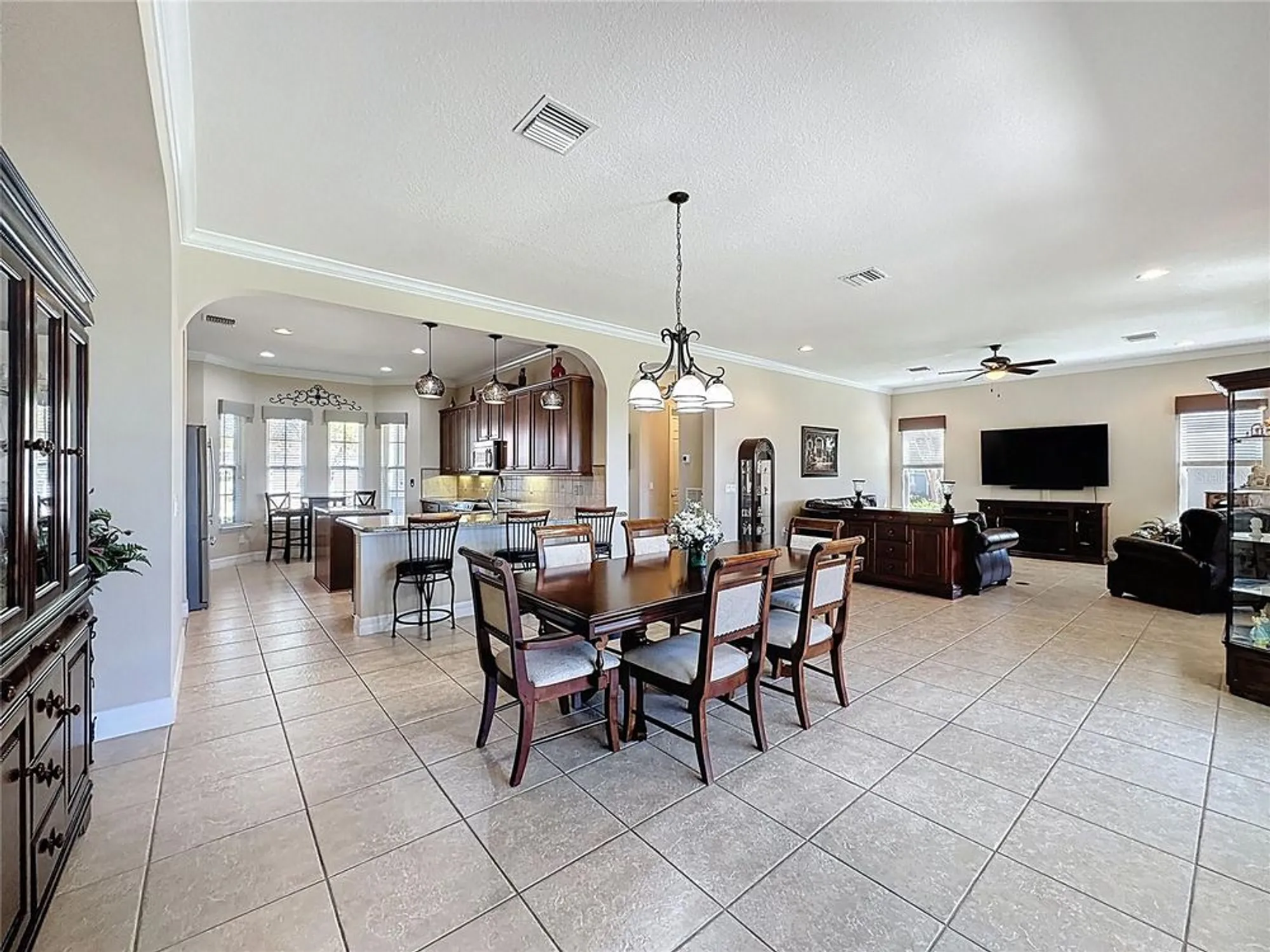Property Slideshow image 12 of 54 | 228 bayou bend rd, Groveland, FL, 34736
