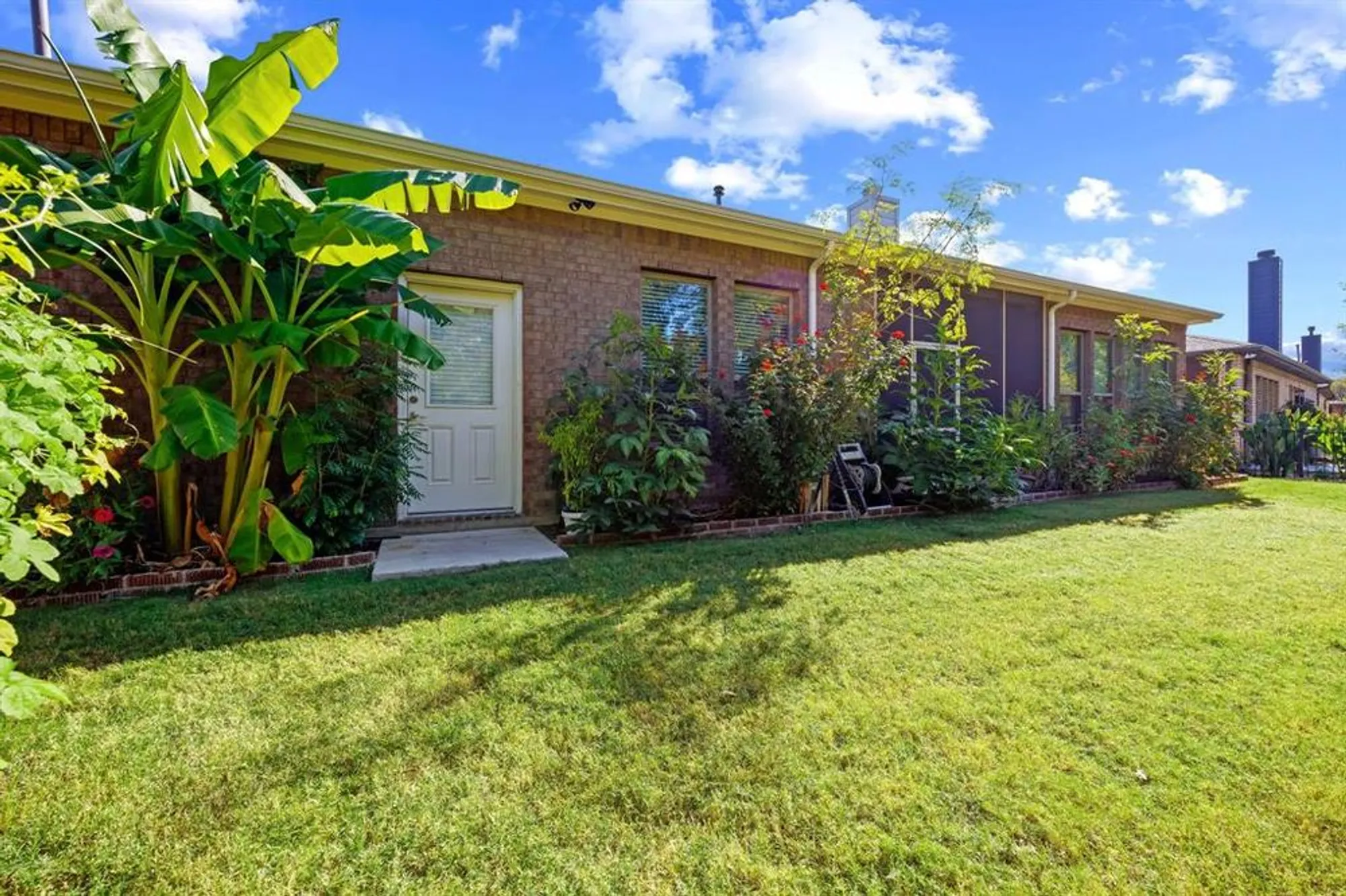 Property Slideshow image 15 of 16 | 829 hearthside way, Mckinney, TX, 75071