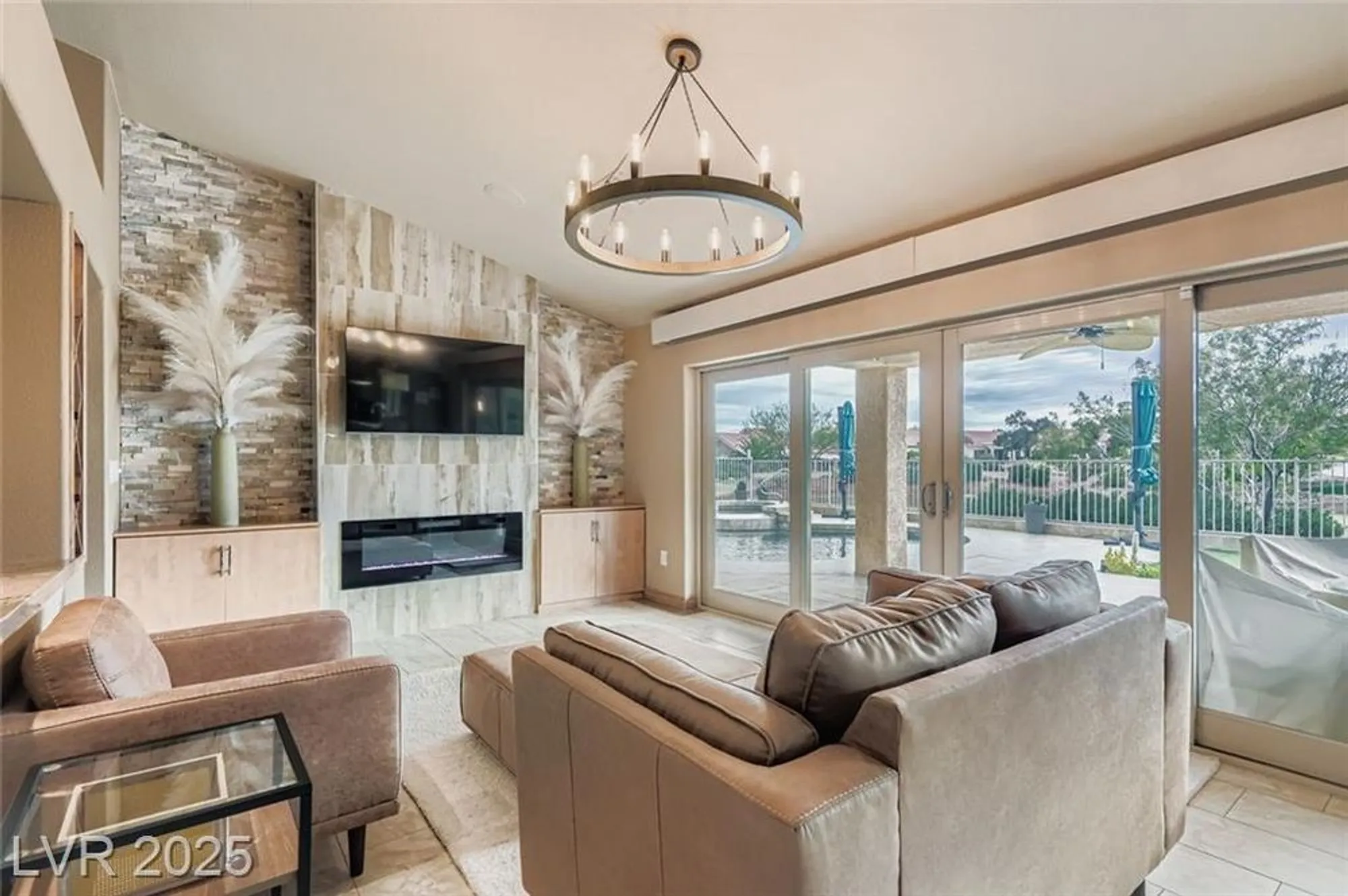 Property Slideshow image 11 of 32 | 9101 villa ridge dr, Las Vegas, NV, 89134
